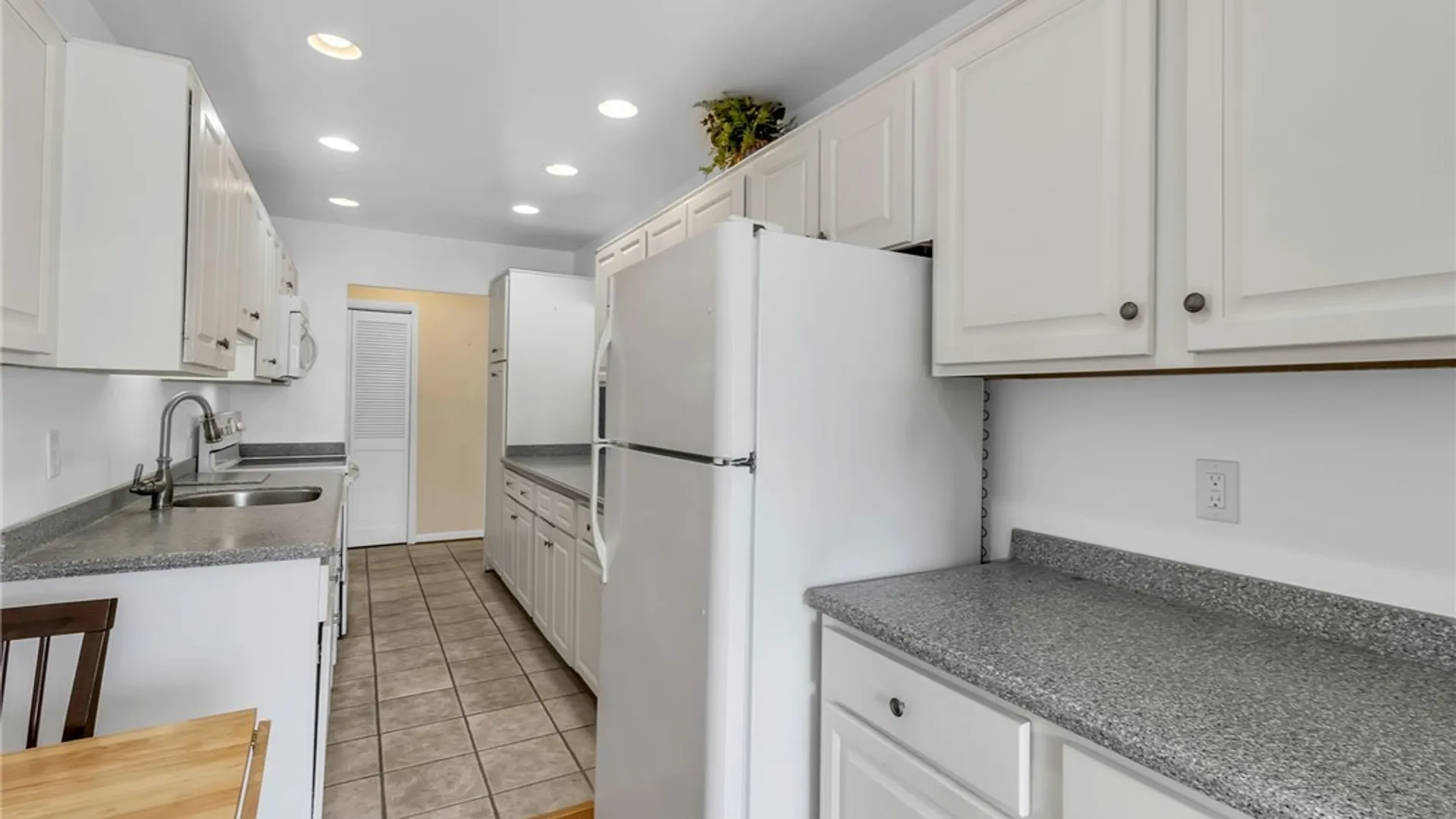 Property at 1088 Delaware Avenue, Buffalo, NY 14209 18
