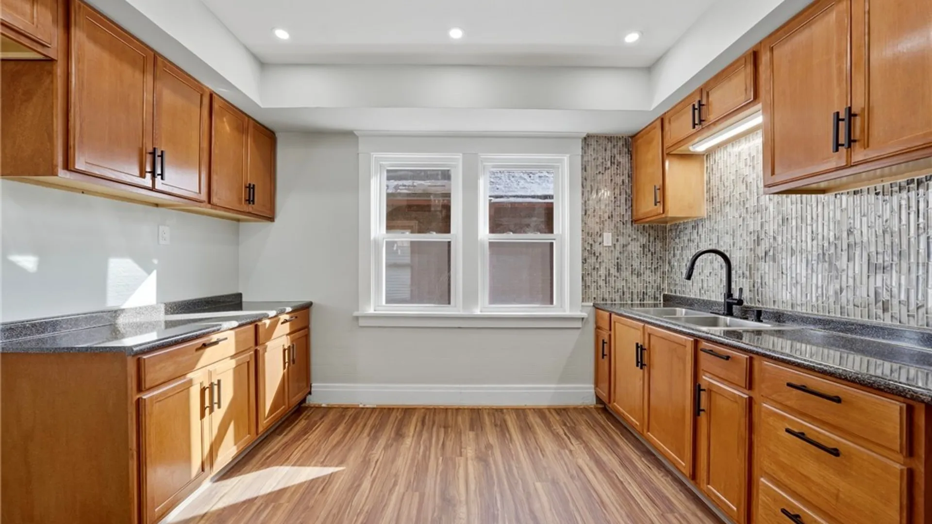 Property at 142 Lonsdale Road, Buffalo, NY 14208 13