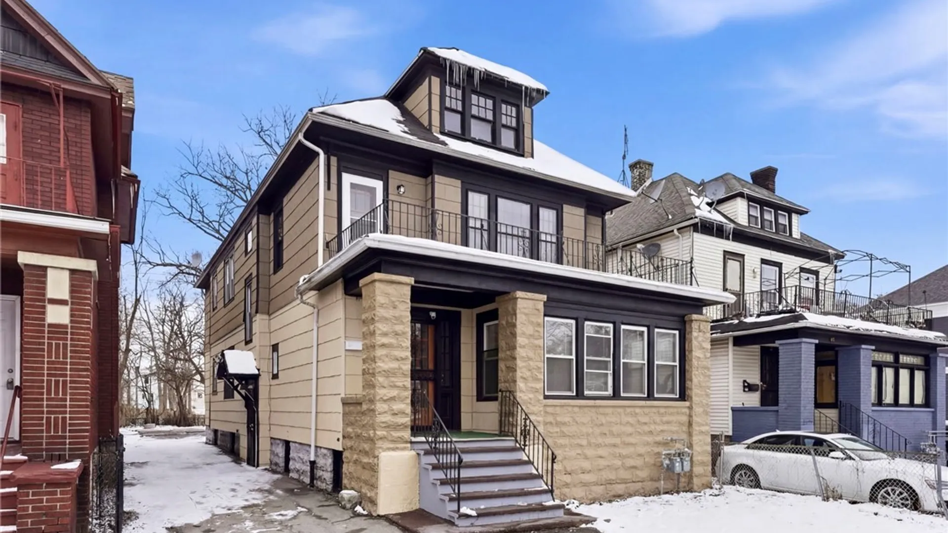 Property at 142 Lonsdale Road, Buffalo, NY 14208 2