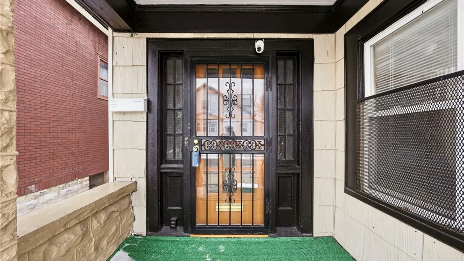Property at 142 Lonsdale Road, Buffalo, NY 14208 3