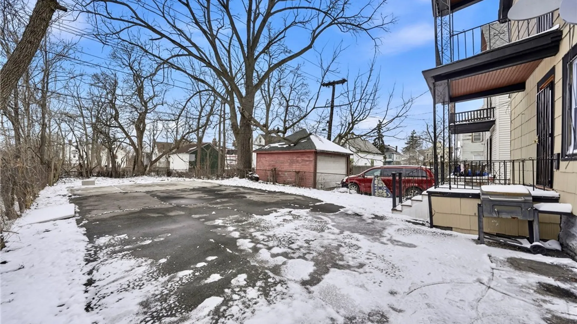 Property at 142 Lonsdale Road, Buffalo, NY 14208 45