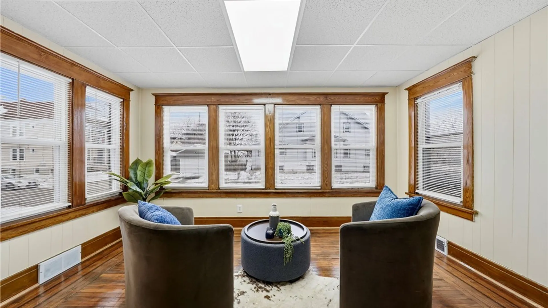 Property at 142 Lonsdale Road, Buffalo, NY 14208 5