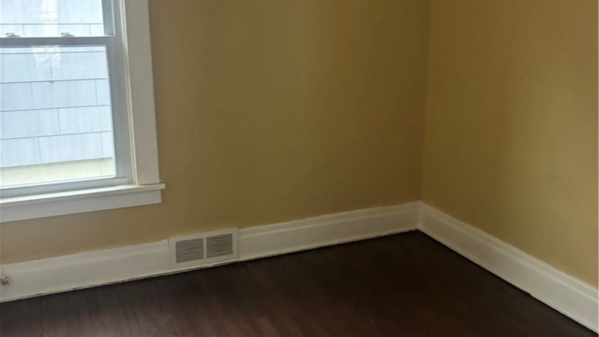 Property at 28 Lonsdale Road, Buffalo, NY 14208 7