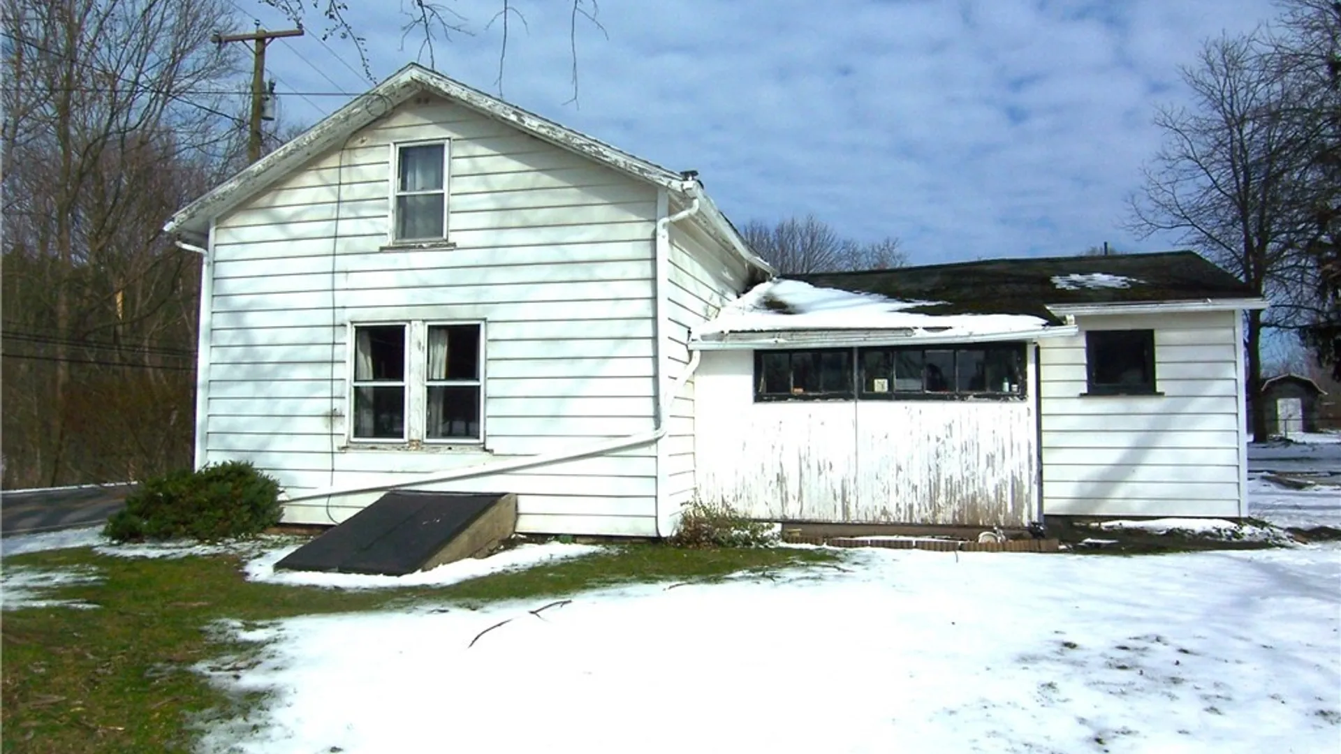 Property at 8451 Indian Falls Road, Pembroke, NY 14036 2