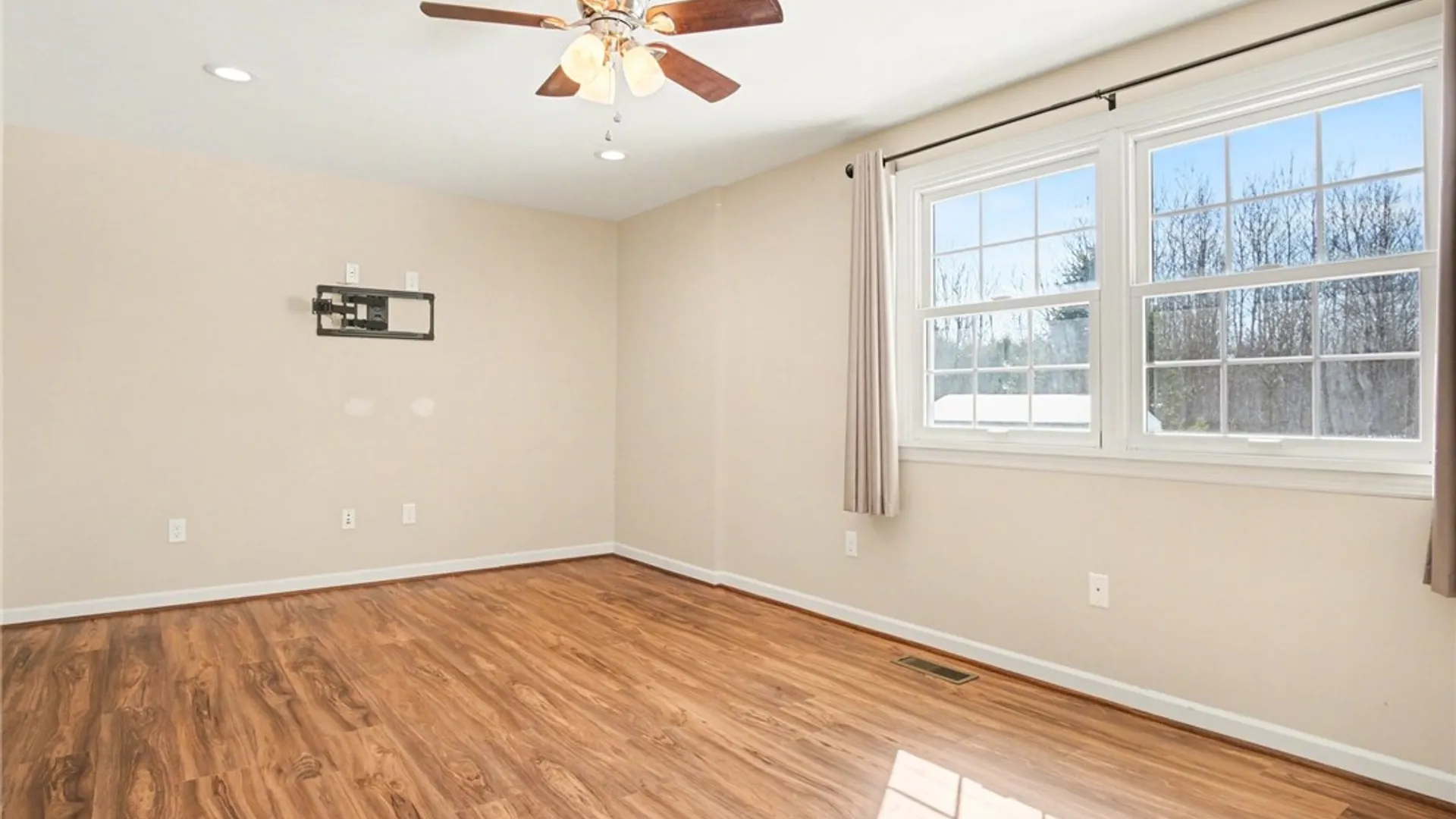 Property at 83 Hawthorne Drive, Ogden, NY 14559 27