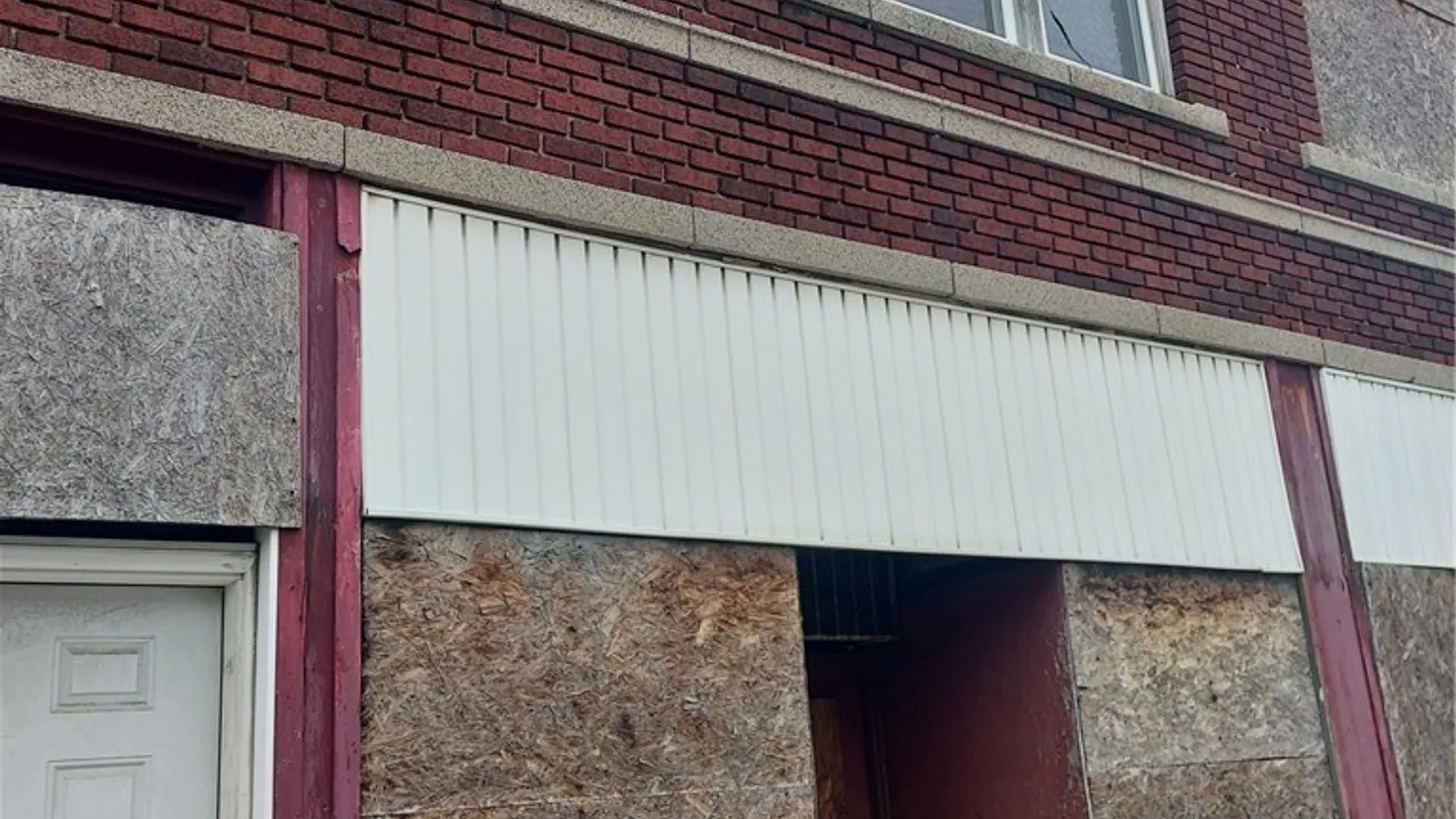 Property at 630 Walden Avenue, Buffalo, NY 14211 24