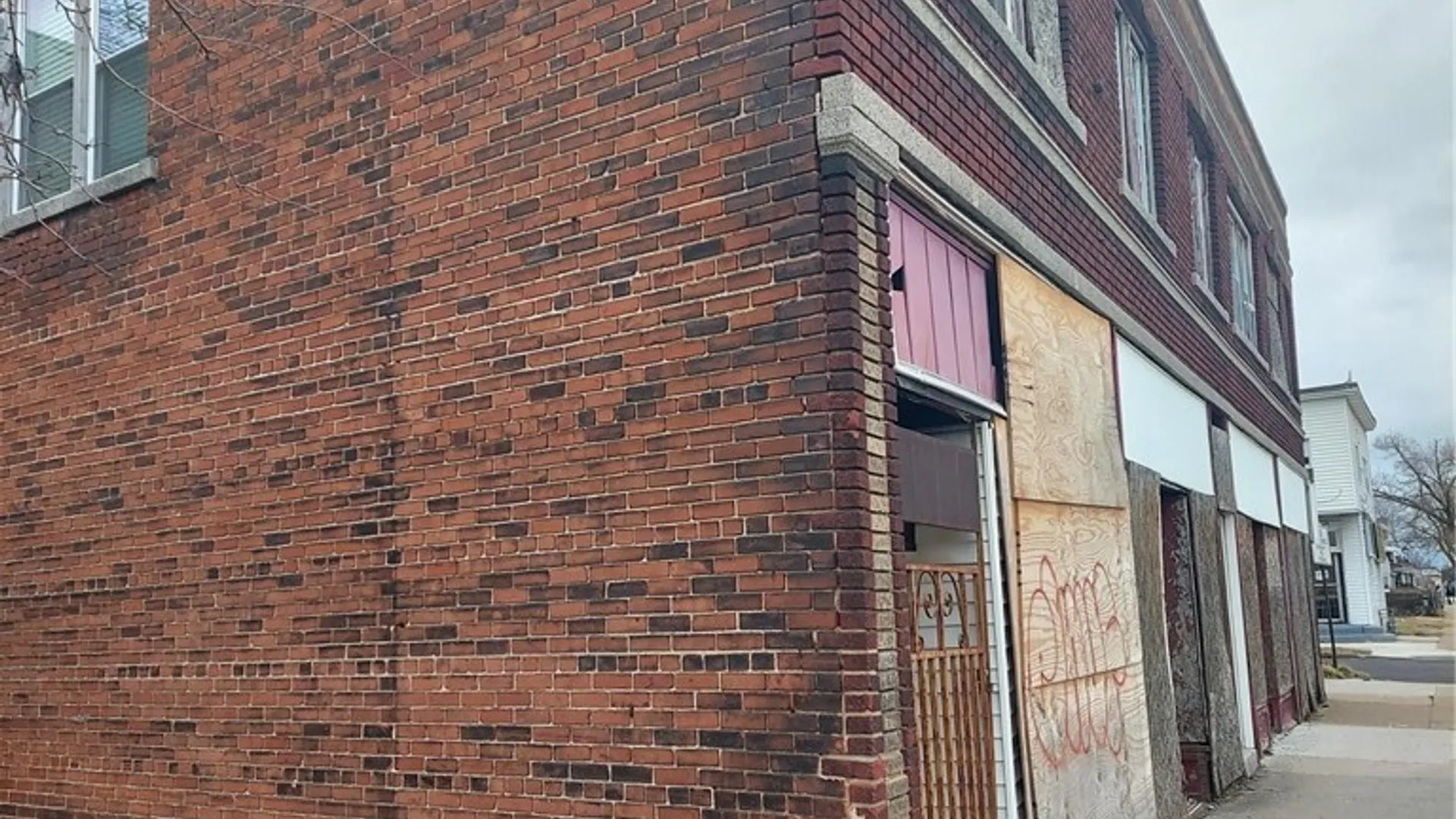 Property at 630 Walden Avenue, Buffalo, NY 14211 26