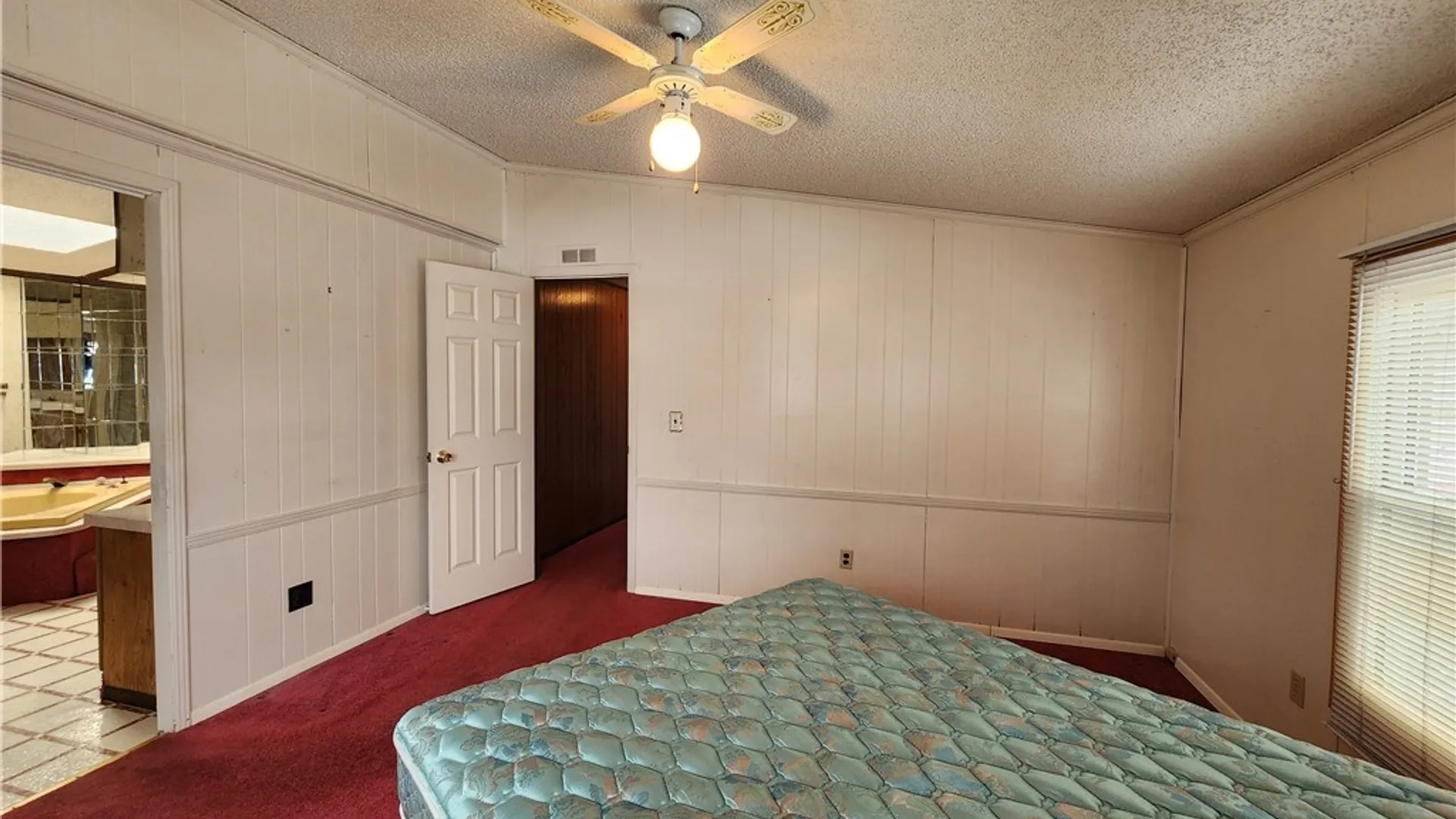 Property at 46 Parkside Circle, Cheektowaga, NY 14227 18