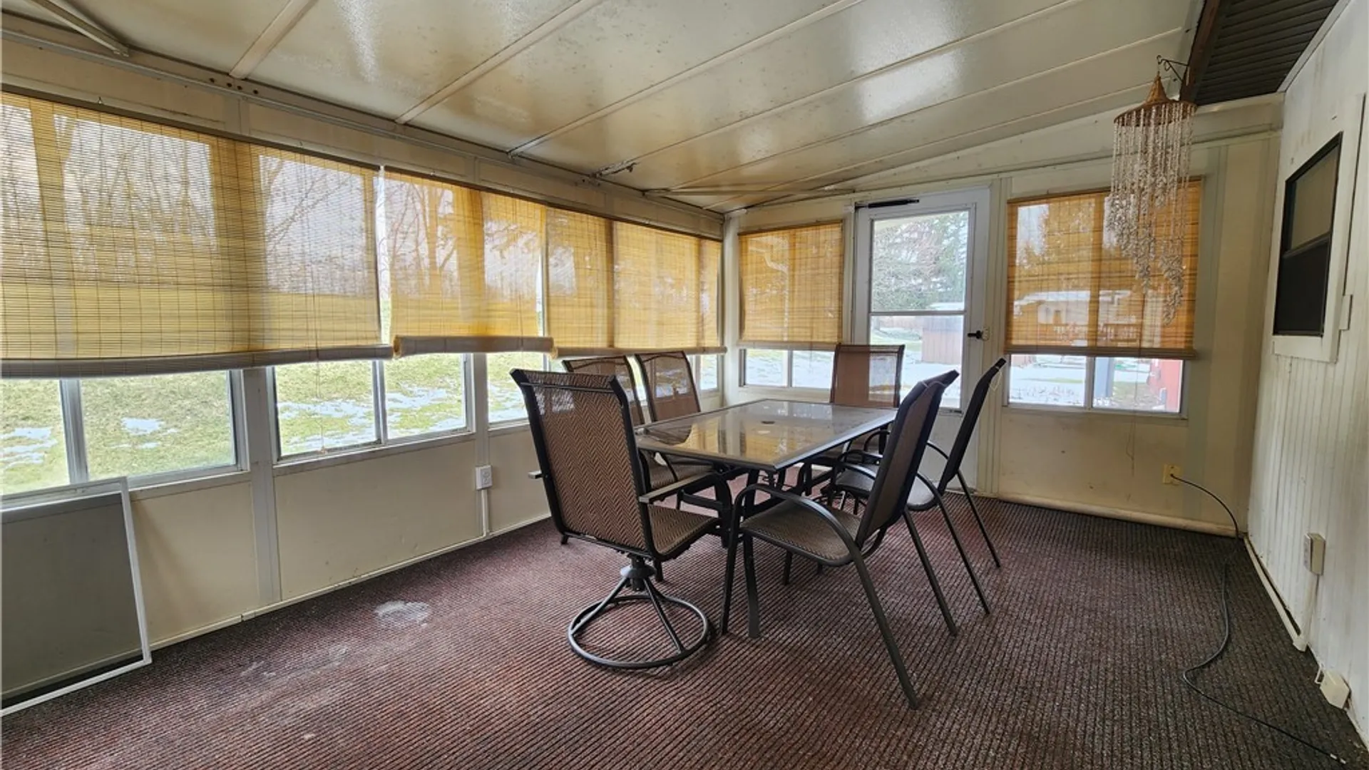 Property at 46 Parkside Circle, Cheektowaga, NY 14227 27