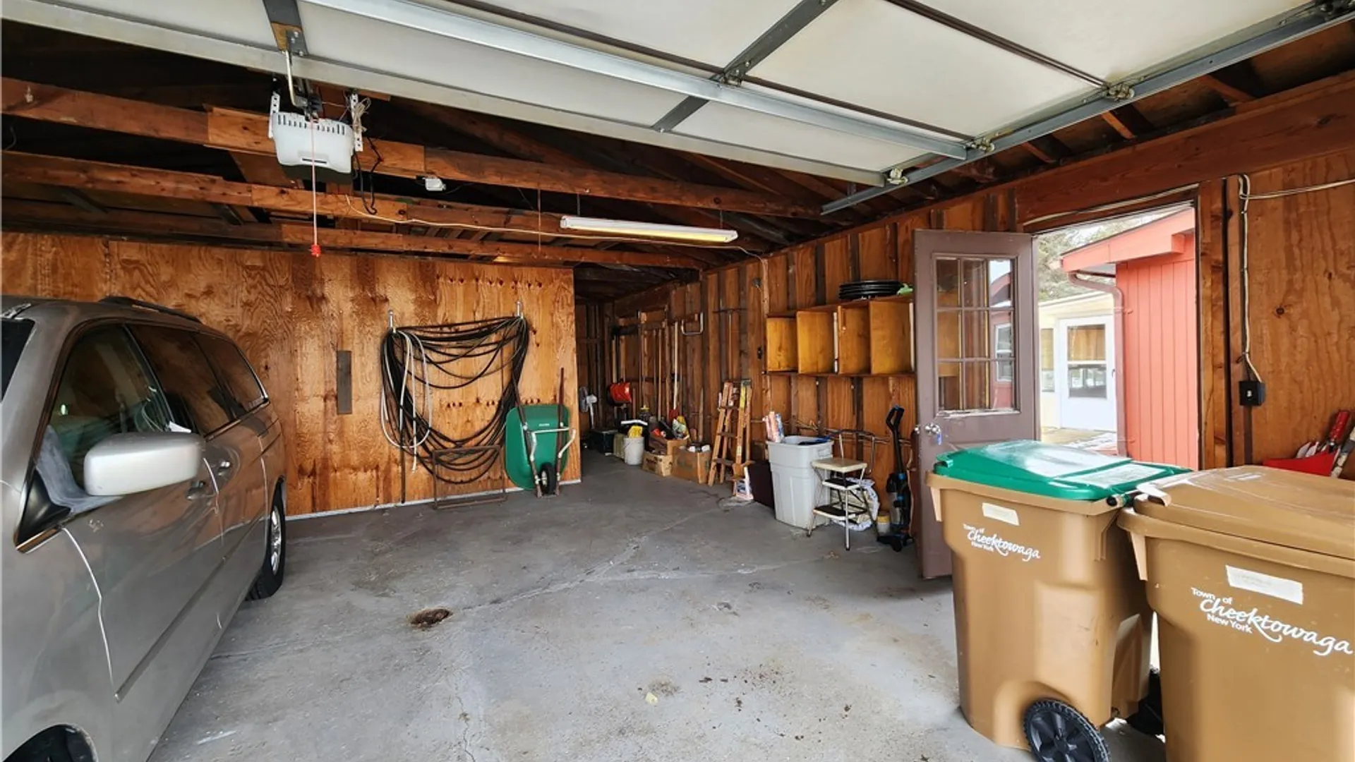 Property at 46 Parkside Circle, Cheektowaga, NY 14227 34