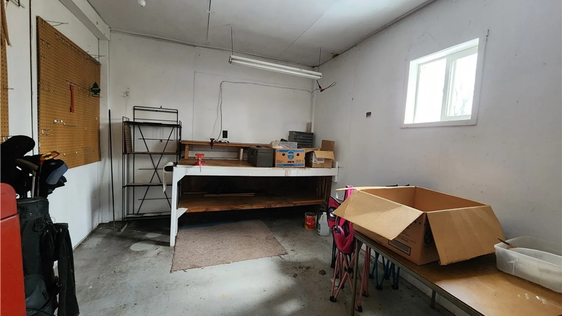 Property at 46 Parkside Circle, Cheektowaga, NY 14227 40