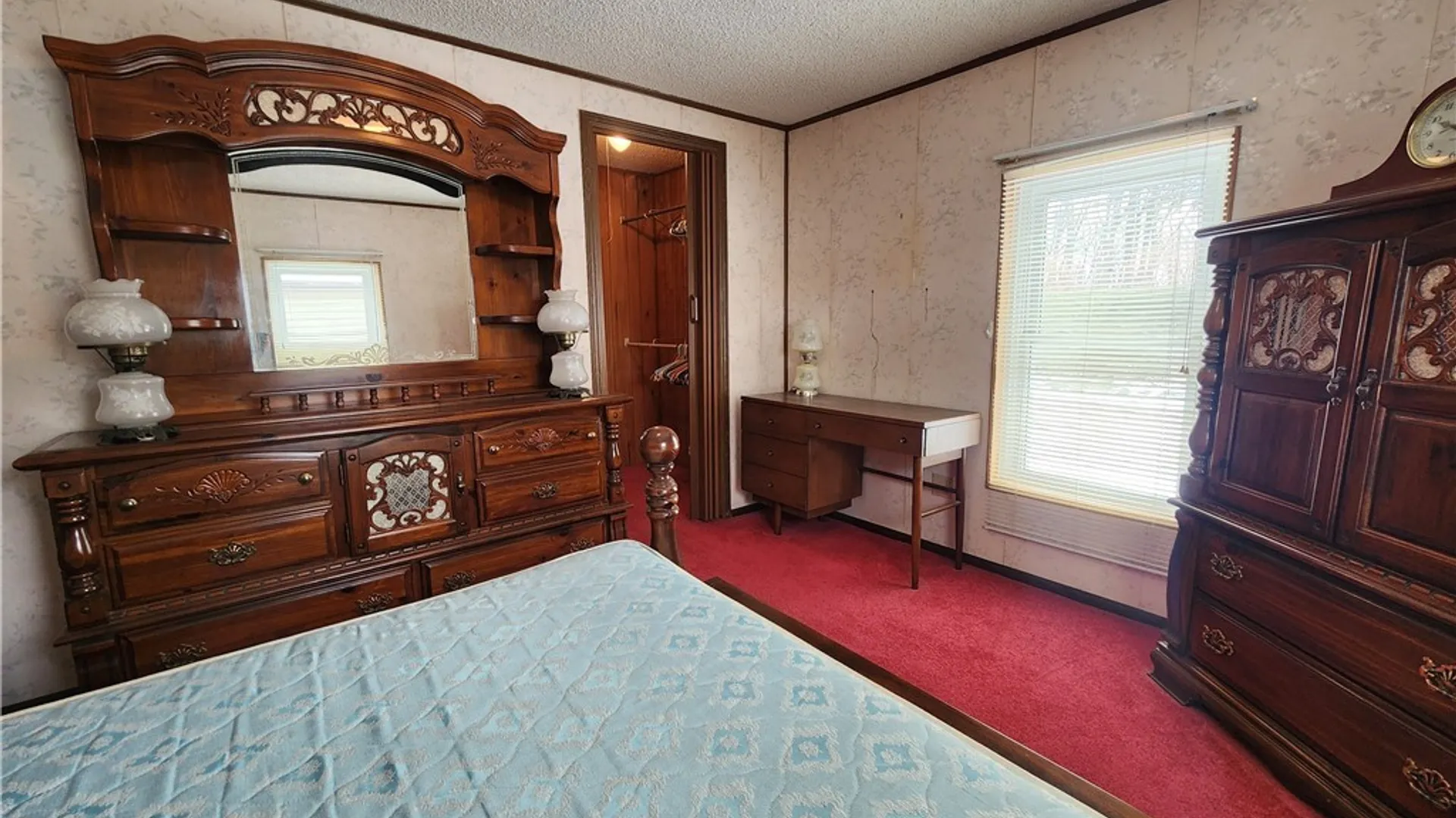 Property at 46 Parkside Circle, Cheektowaga, NY 14227 7