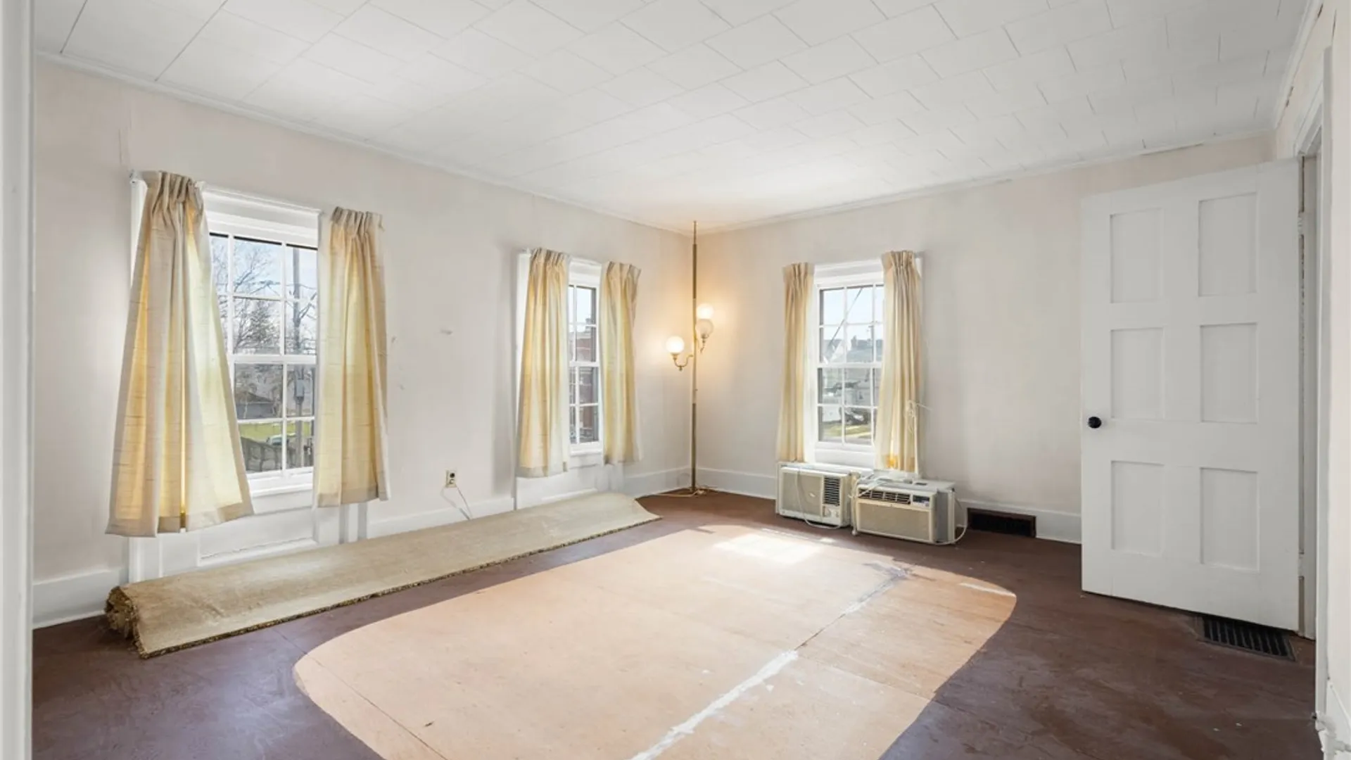 Property at 109 Bank Street, Batavia City, NY 14020 20