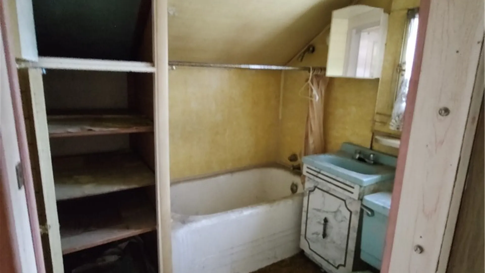 Property at 425 Walnut Street, Oneida, NY 13421 32