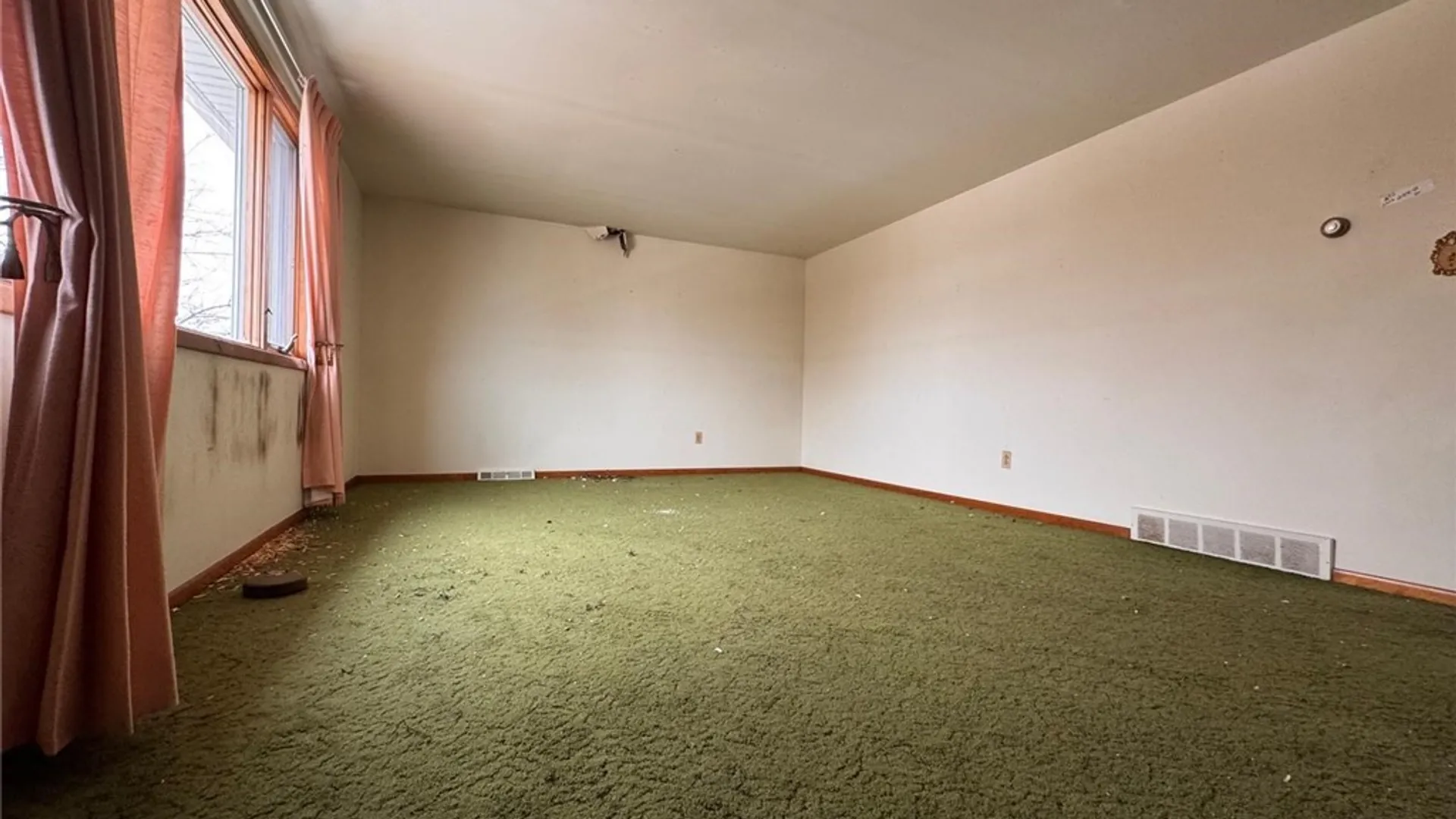 Property at 40 Marie Avenue, Cheektowaga, NY 14227 29