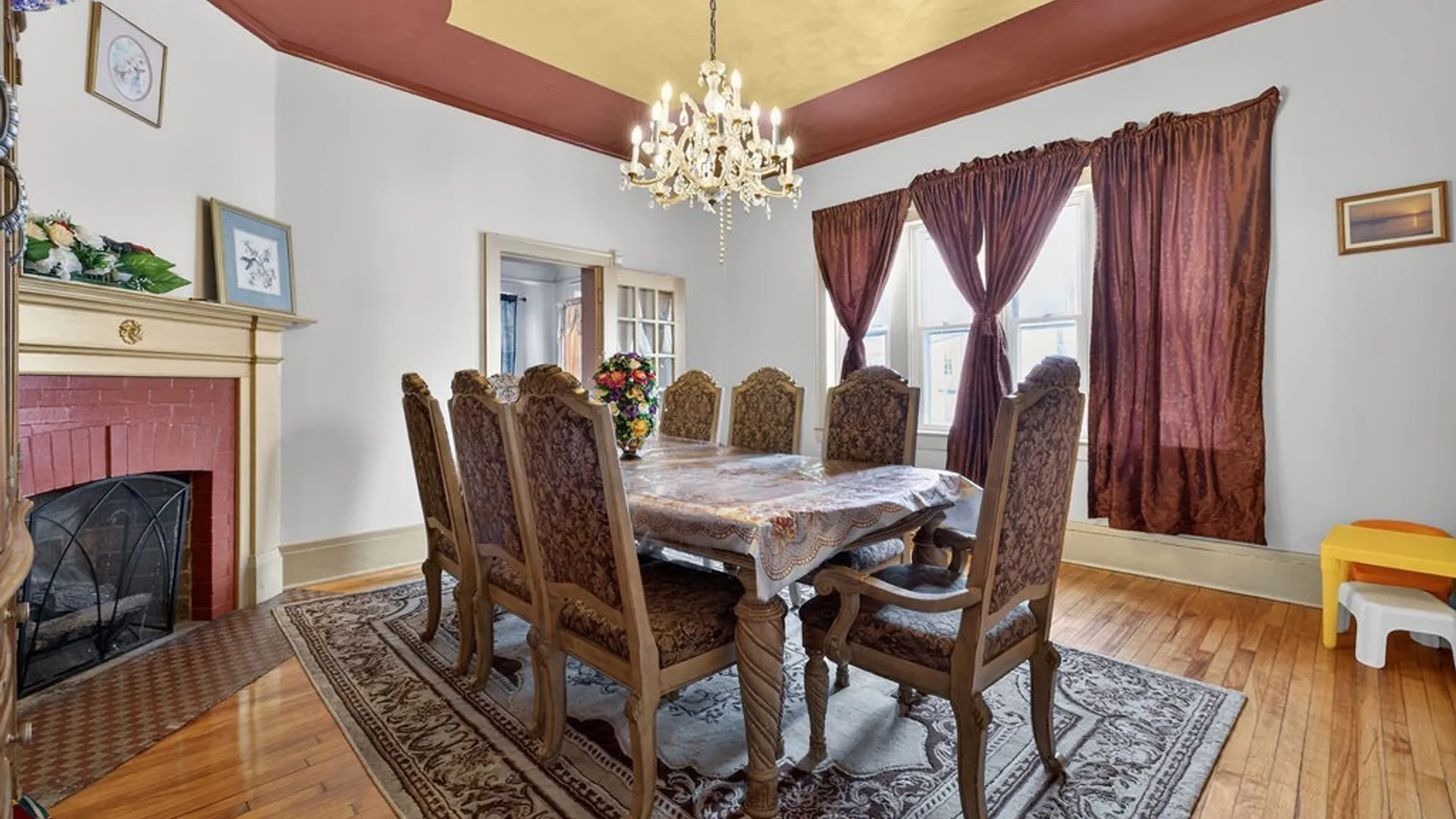 Property at 800 Mcbride Street, Syracuse, NY 13203 11