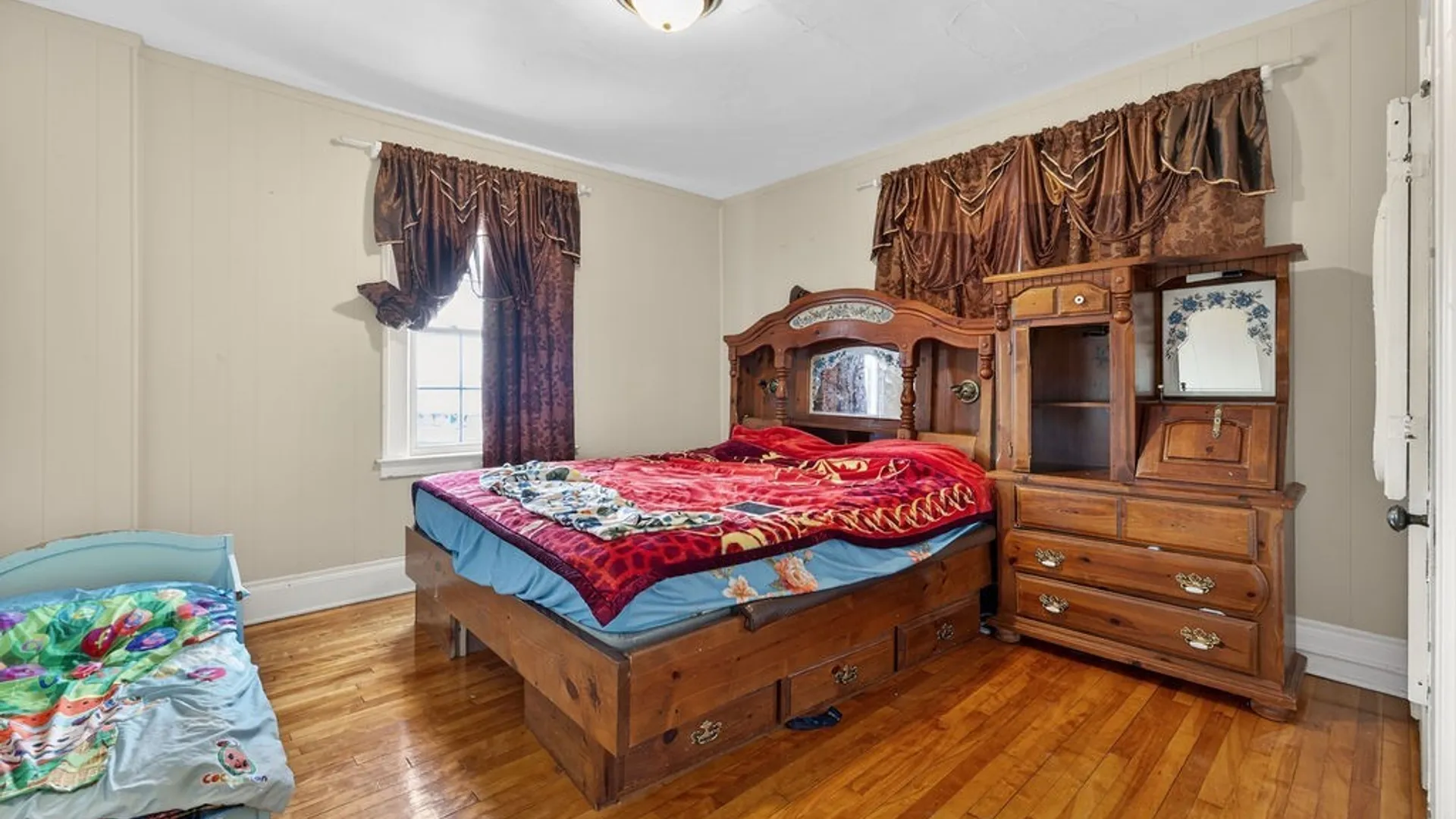 Property at 800 Mcbride Street, Syracuse, NY 13203 23