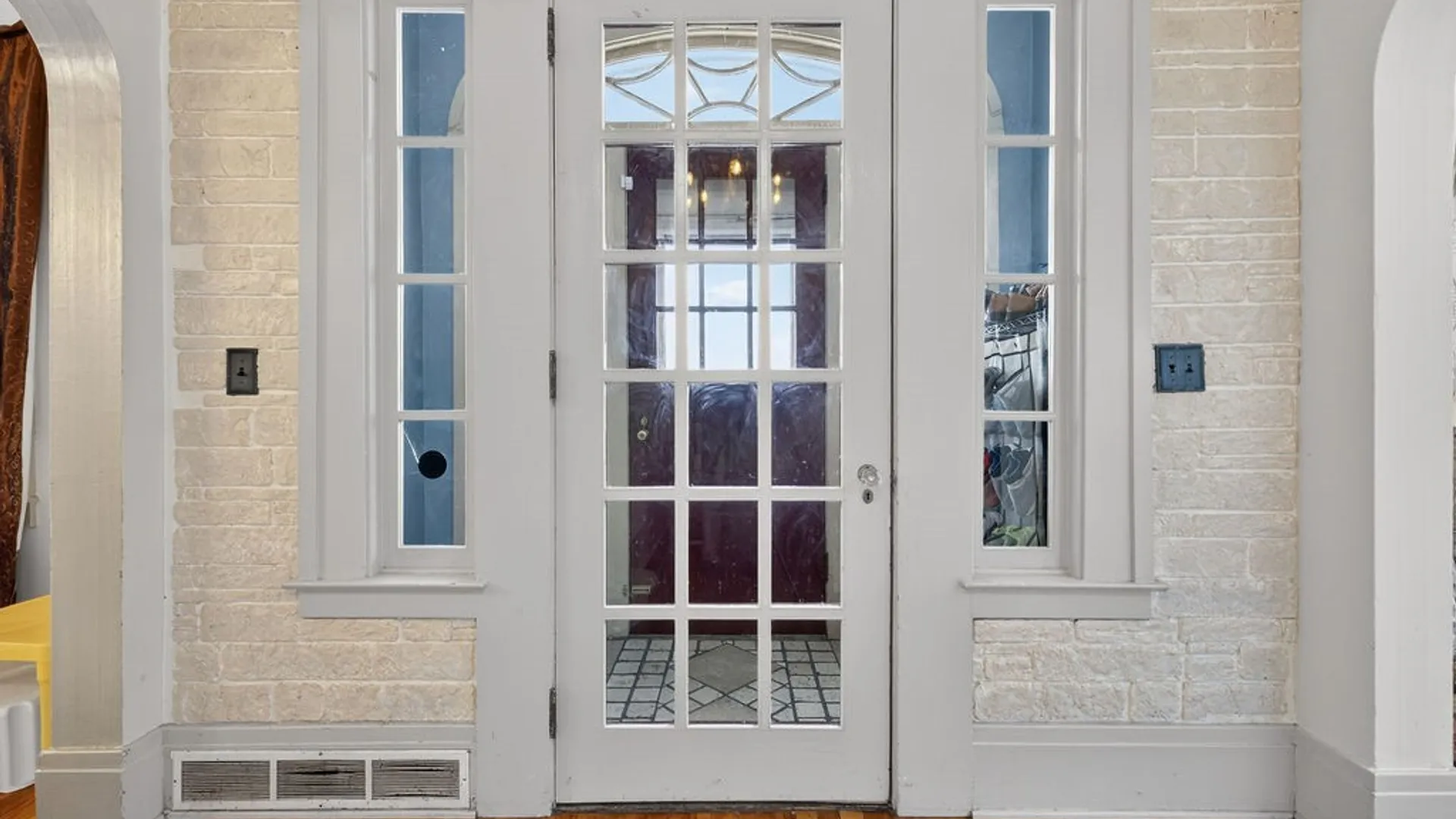 Property at 800 Mcbride Street, Syracuse, NY 13203 3