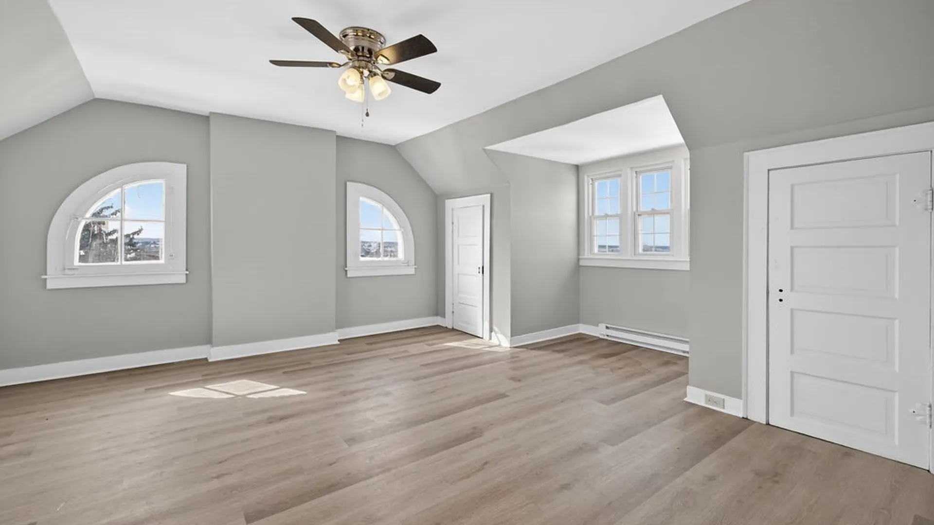 Property at 800 Mcbride Street, Syracuse, NY 13203 37