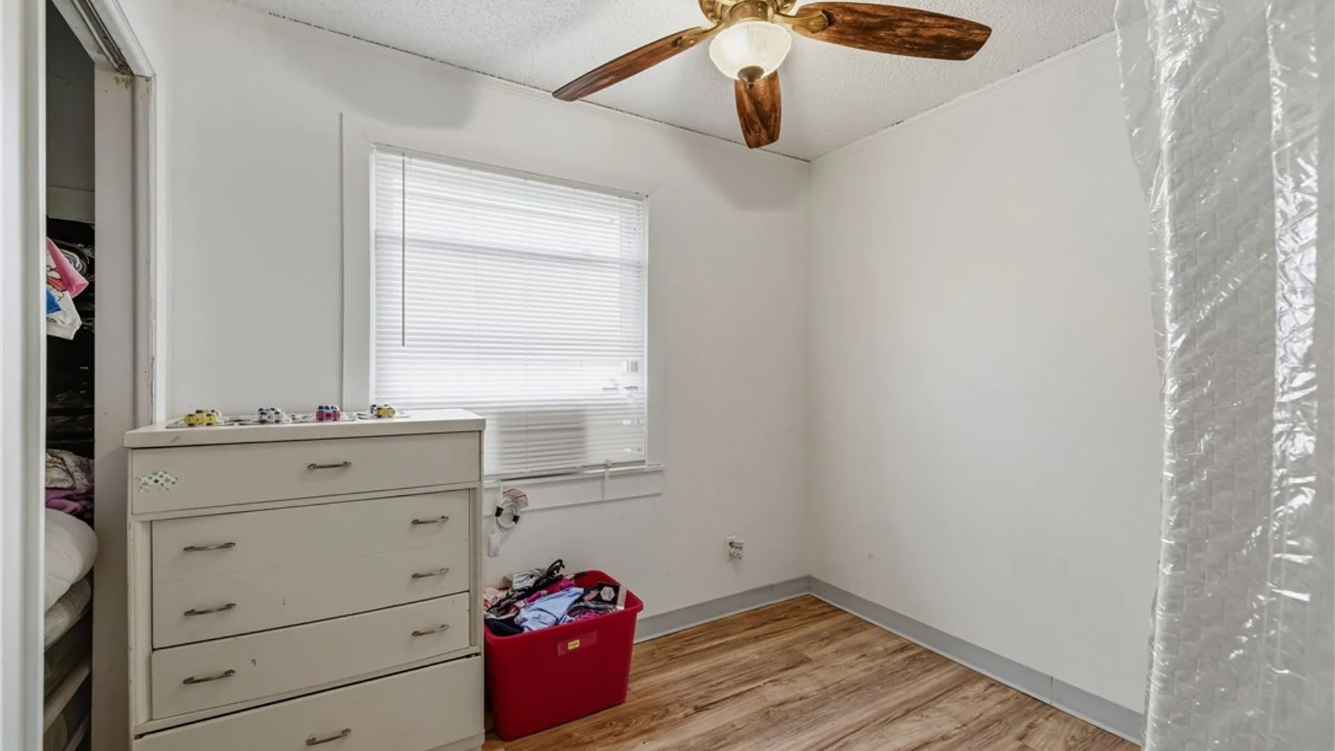 Property at 3 Primrose Drive, Cheektowaga, NY 14225 15
