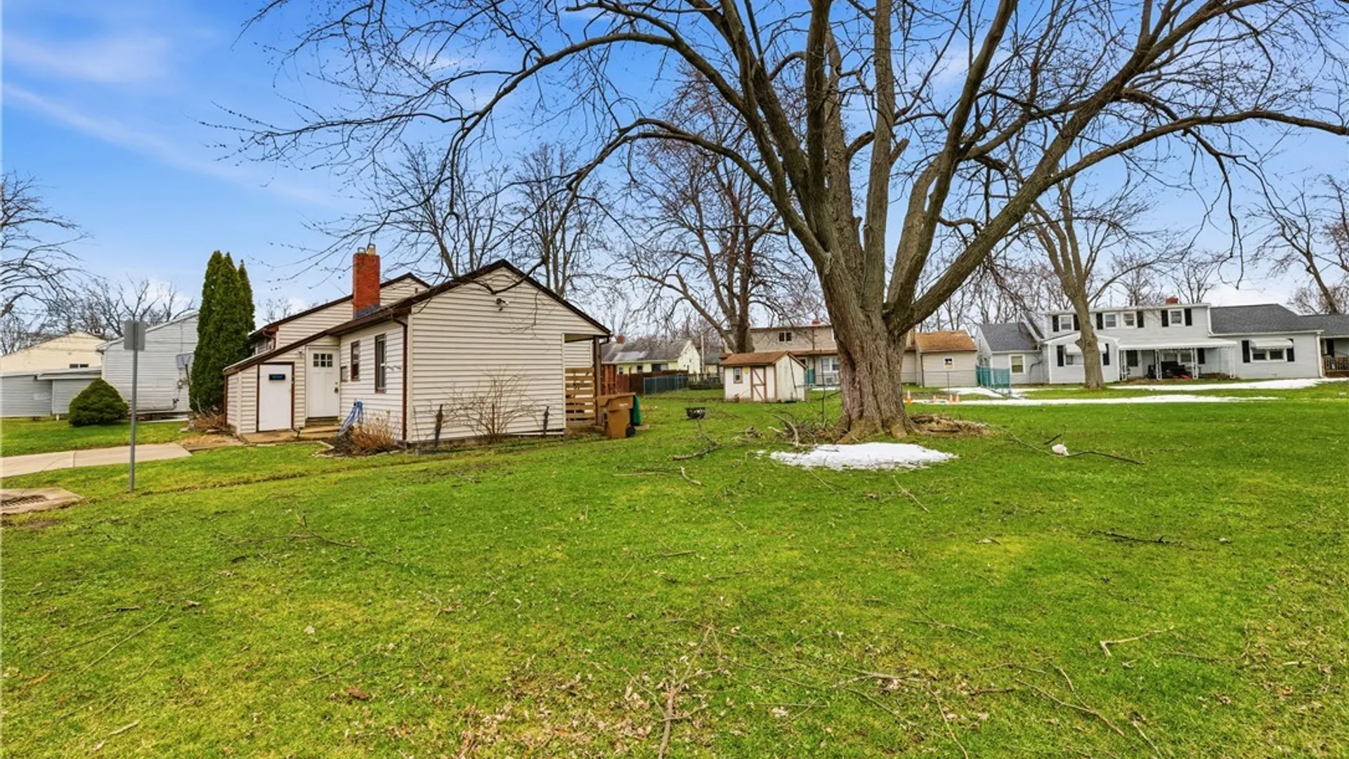 Property at 3 Primrose Drive, Cheektowaga, NY 14225 31