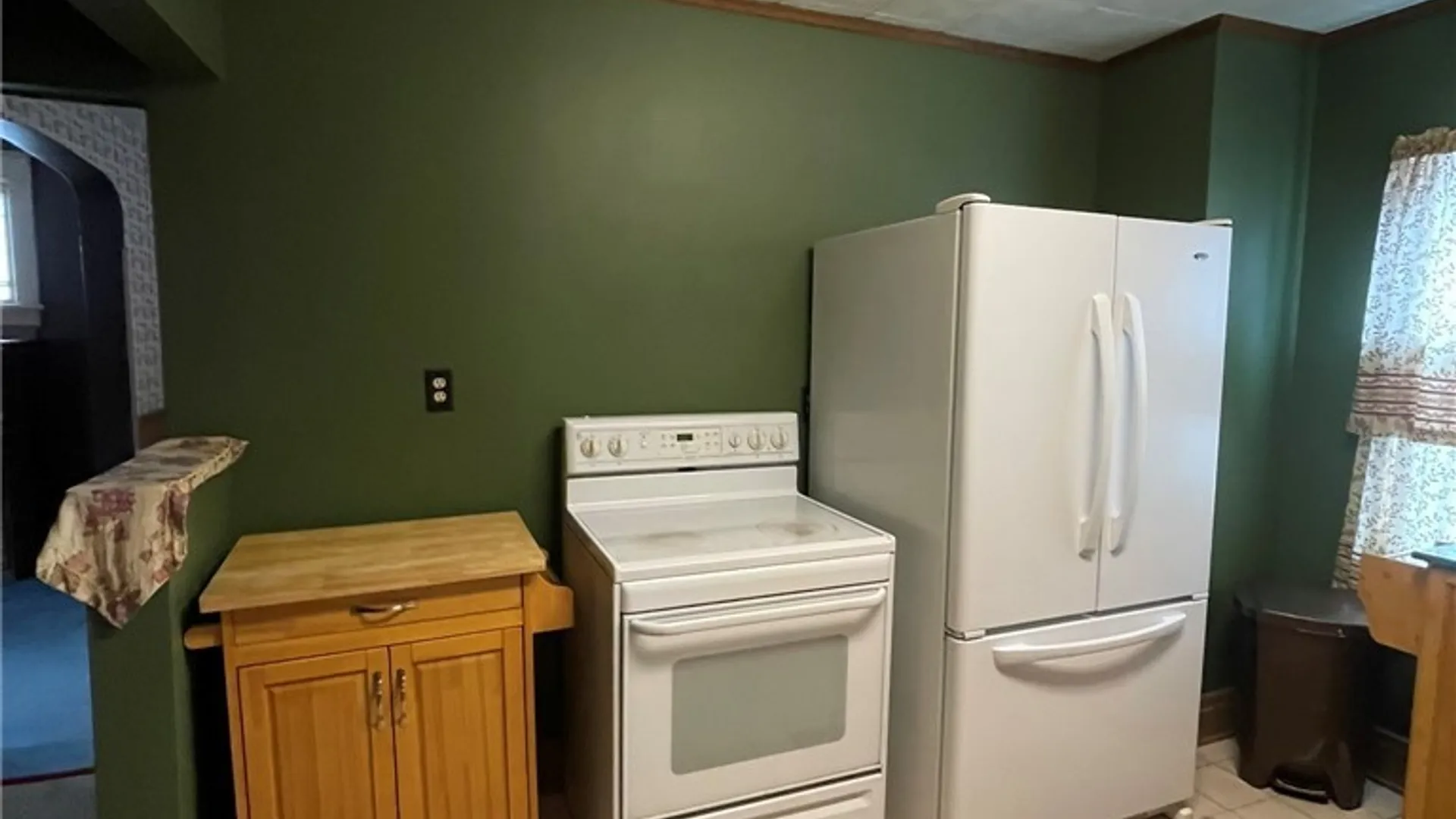 Property at 2485 Willow Avenue, Niagara Falls, NY 14305 12