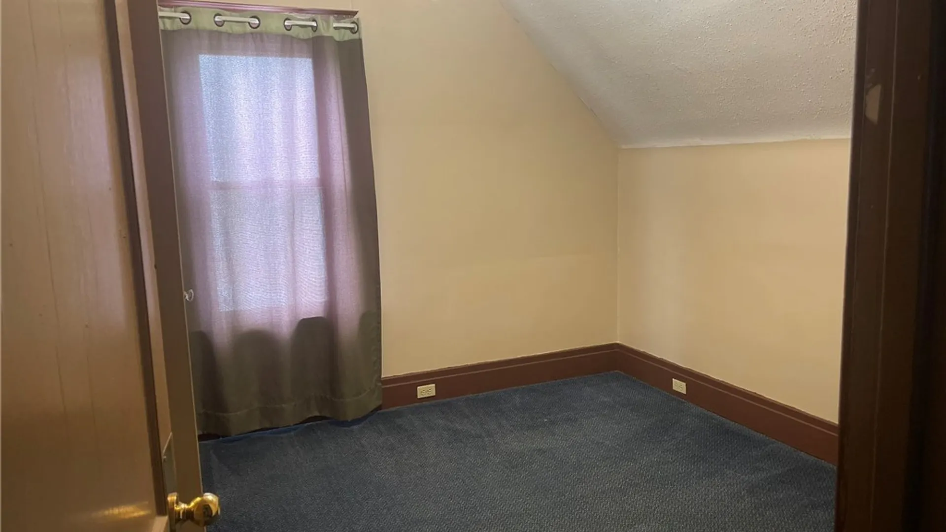 Property at 2485 Willow Avenue, Niagara Falls, NY 14305 23