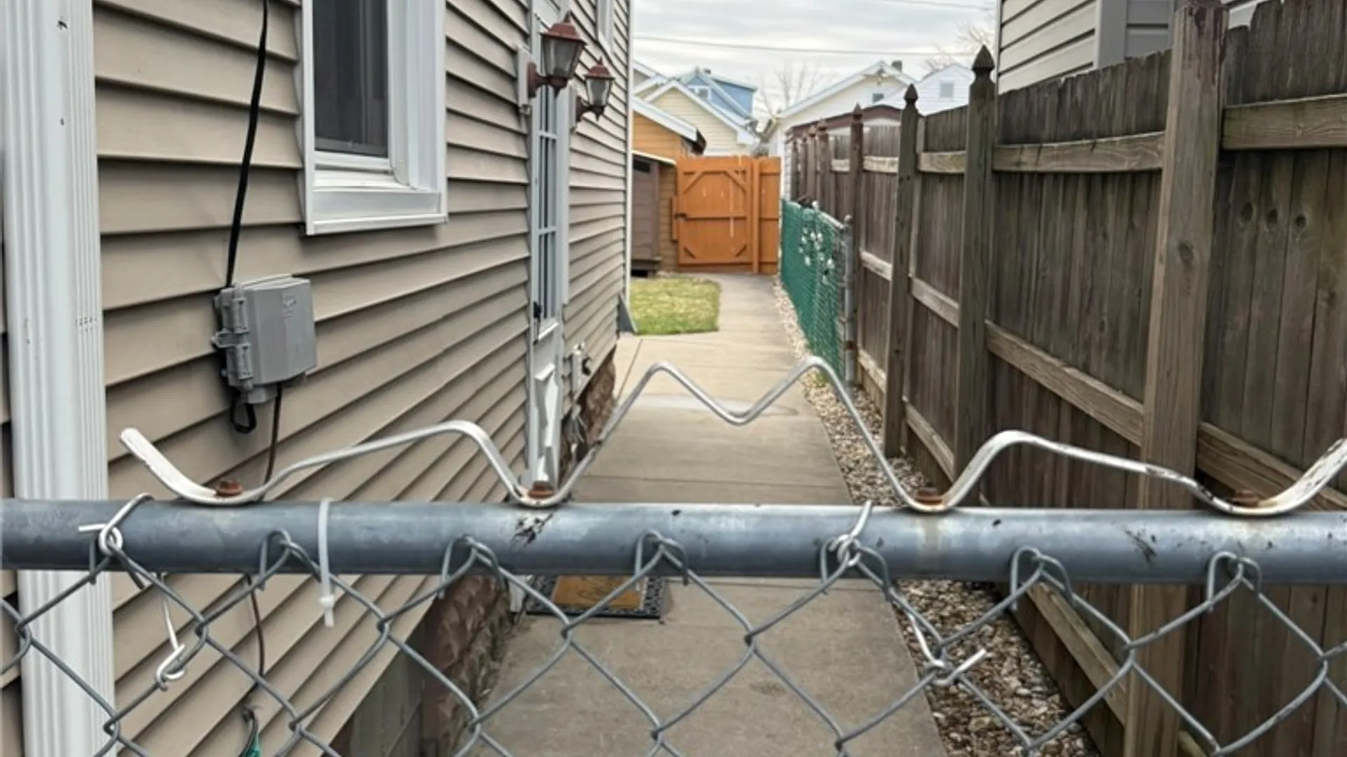 Property at 2485 Willow Avenue, Niagara Falls, NY 14305 3