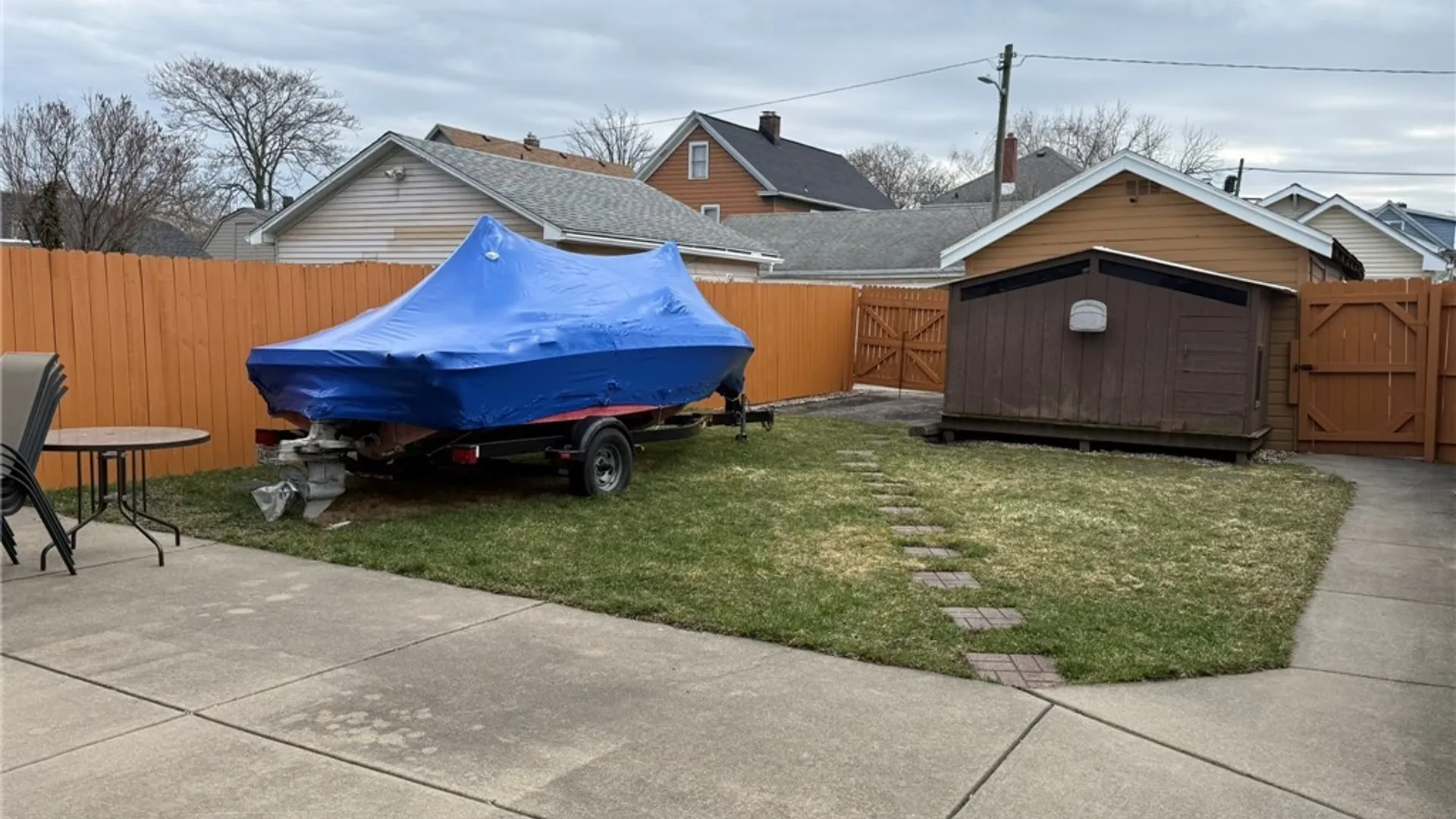 Property at 2485 Willow Avenue, Niagara Falls, NY 14305 4