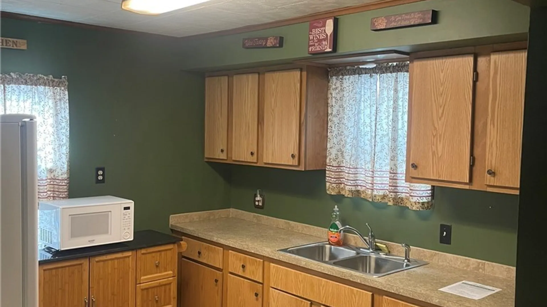 Property at 2485 Willow Avenue, Niagara Falls, NY 14305 9