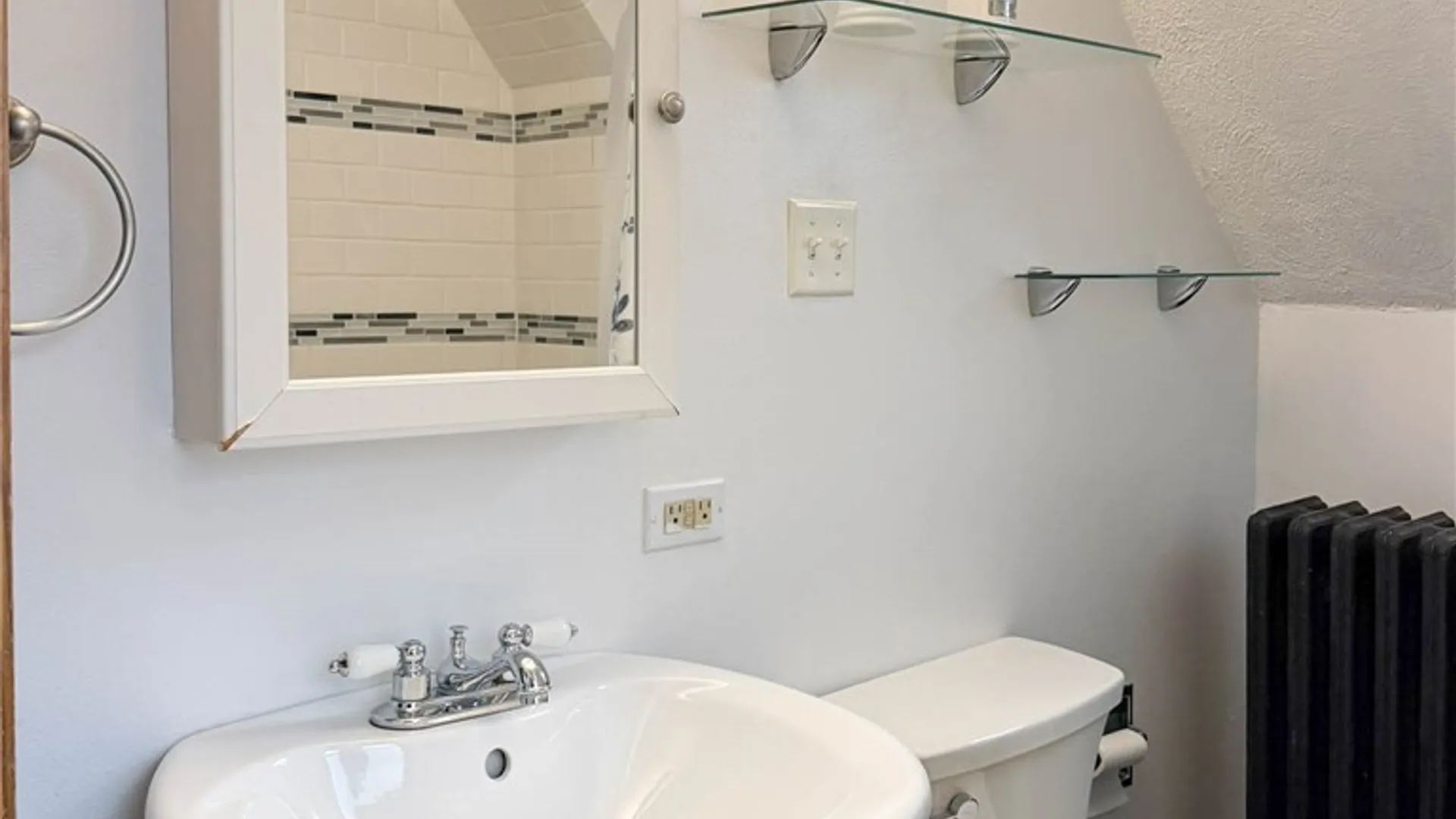 Property at 2812 Ogden Place, Utica, NY 13501 31