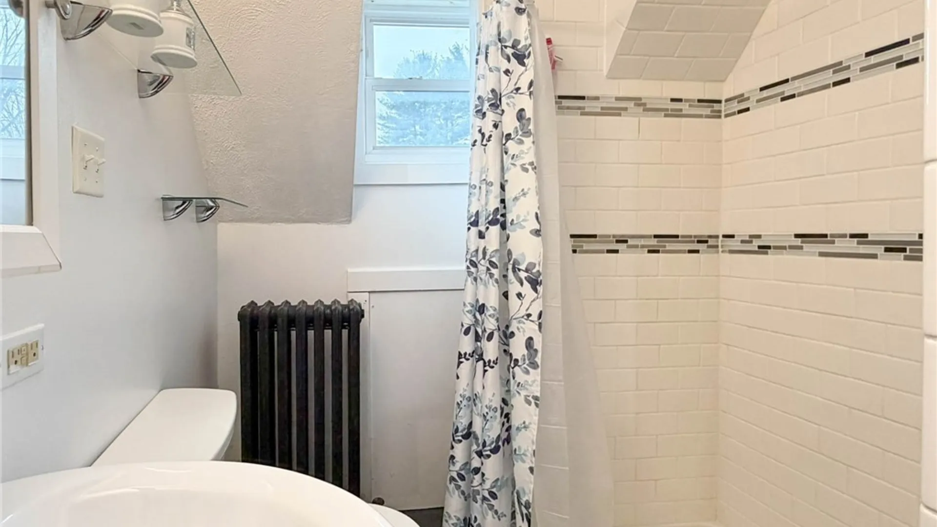 Property at 2812 Ogden Place, Utica, NY 13501 32