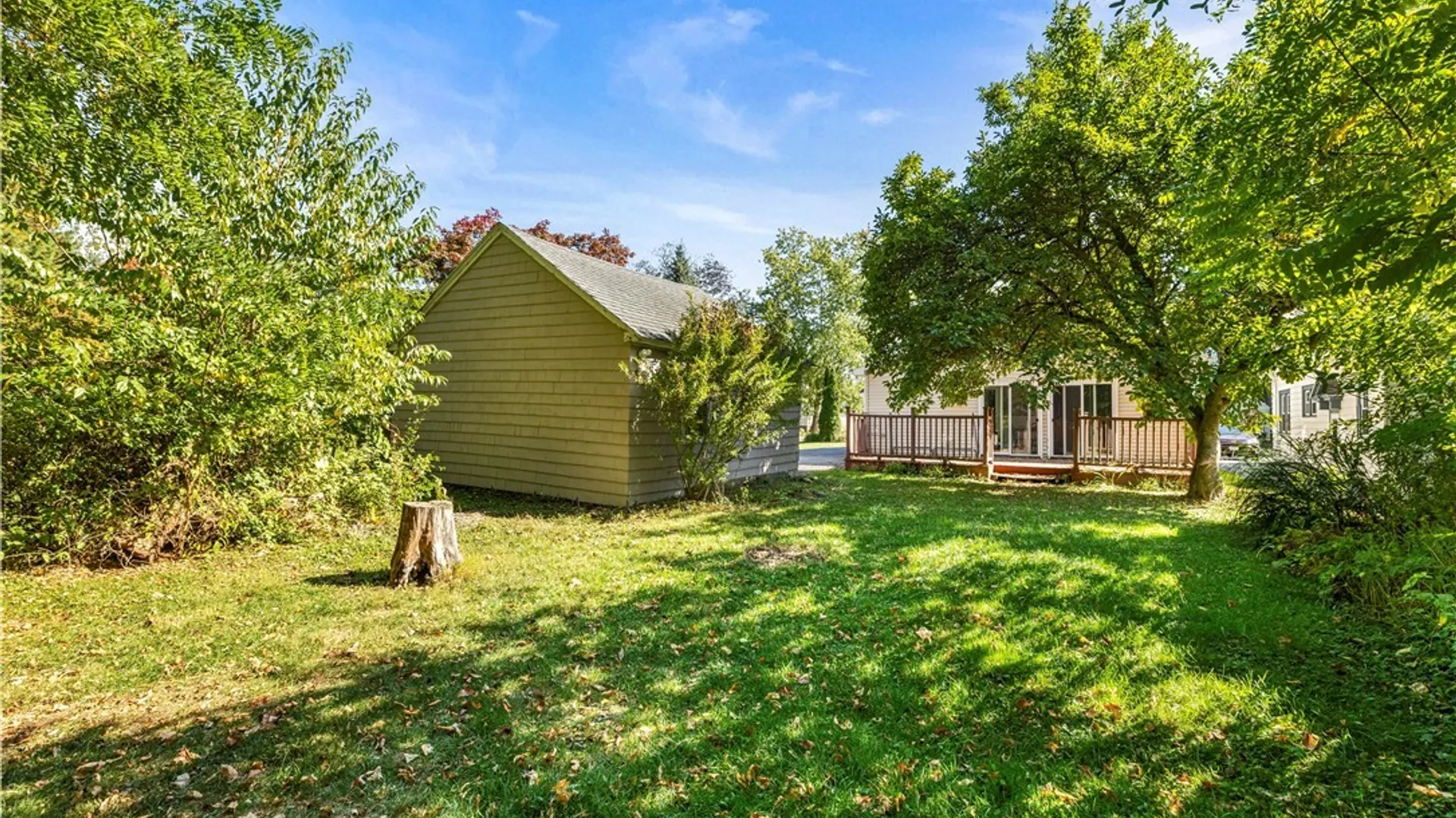 Property at 2812 Ogden Place, Utica, NY 13501 44