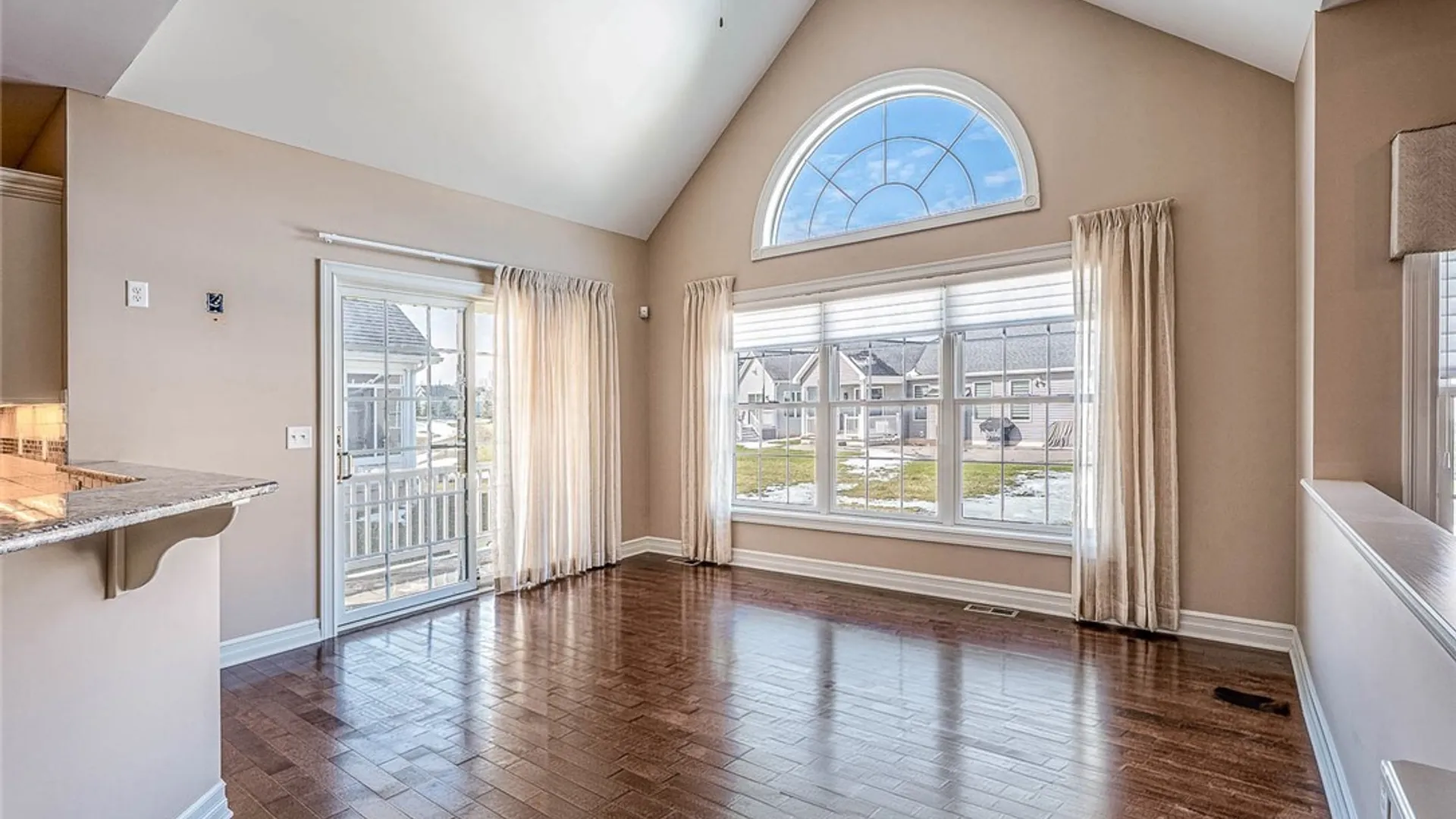 Property at 5690 Waterford Ln, Clarence, NY 14032 7