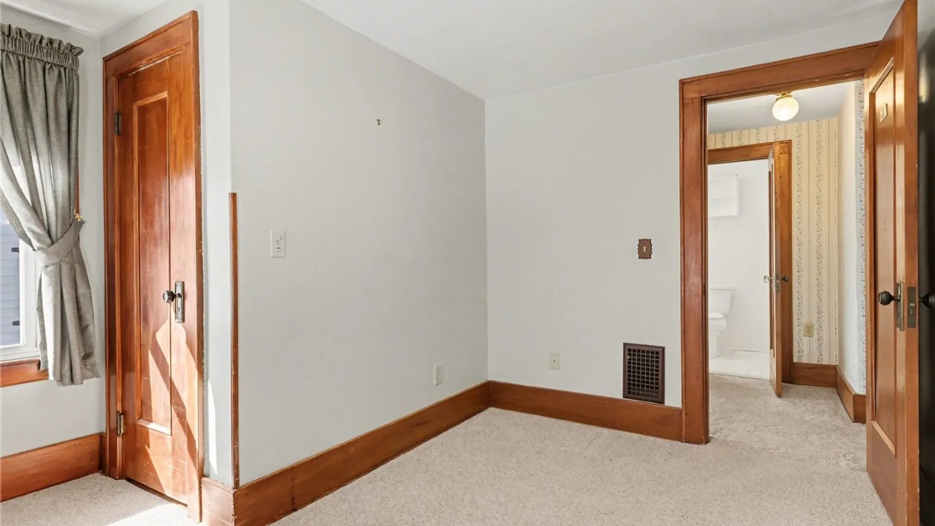 Property at 35 Hathaway Road, Irondequoit, NY 14617 10