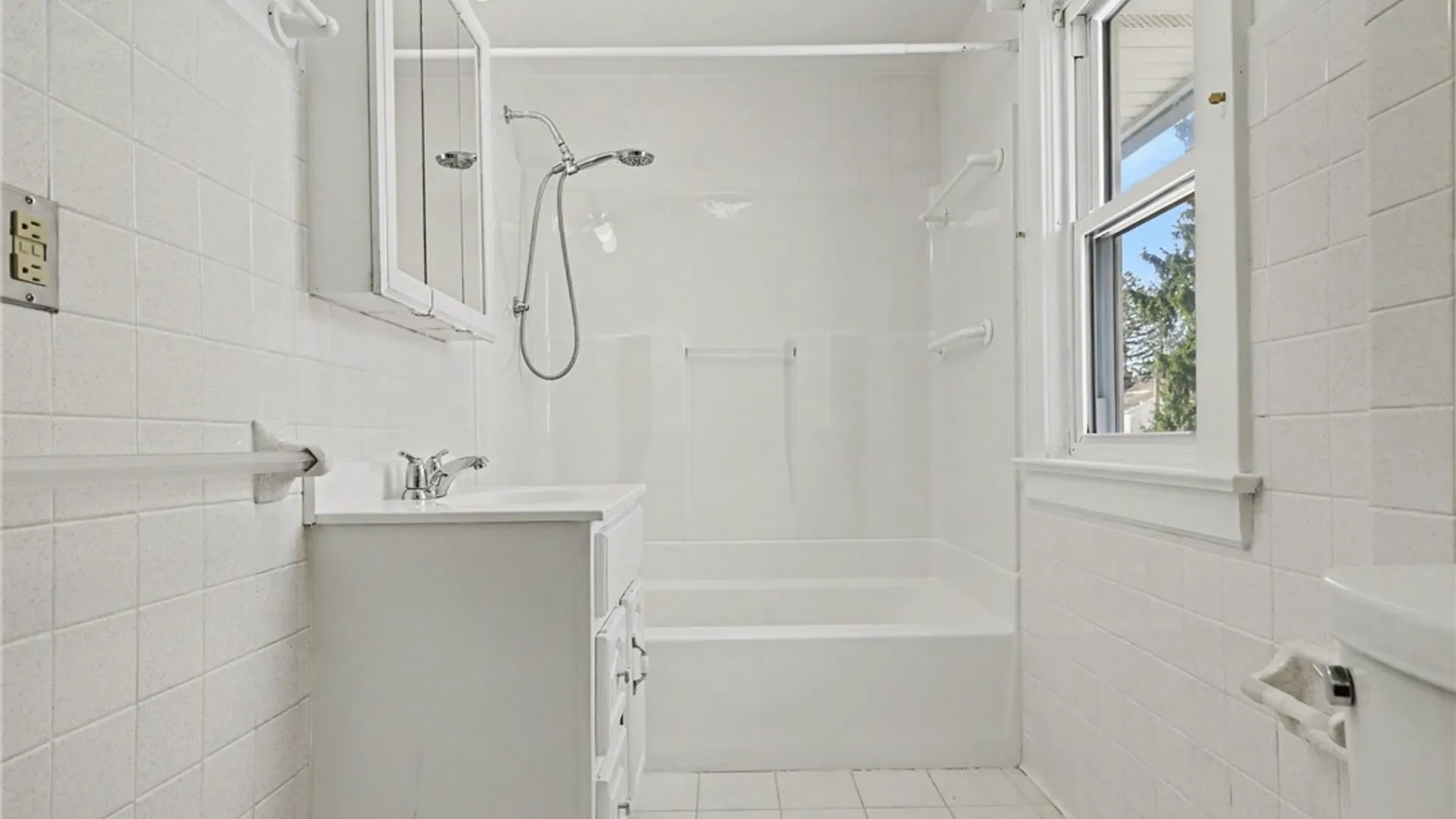 Property at 35 Hathaway Road, Irondequoit, NY 14617 12