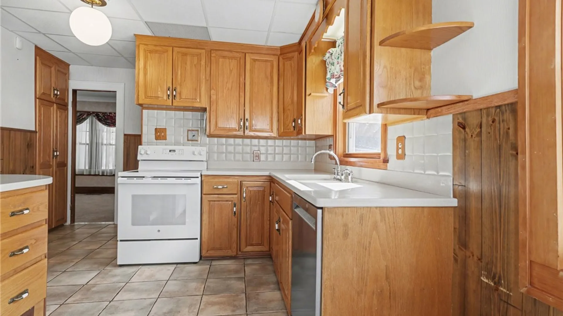 Property at 35 Hathaway Road, Irondequoit, NY 14617 6