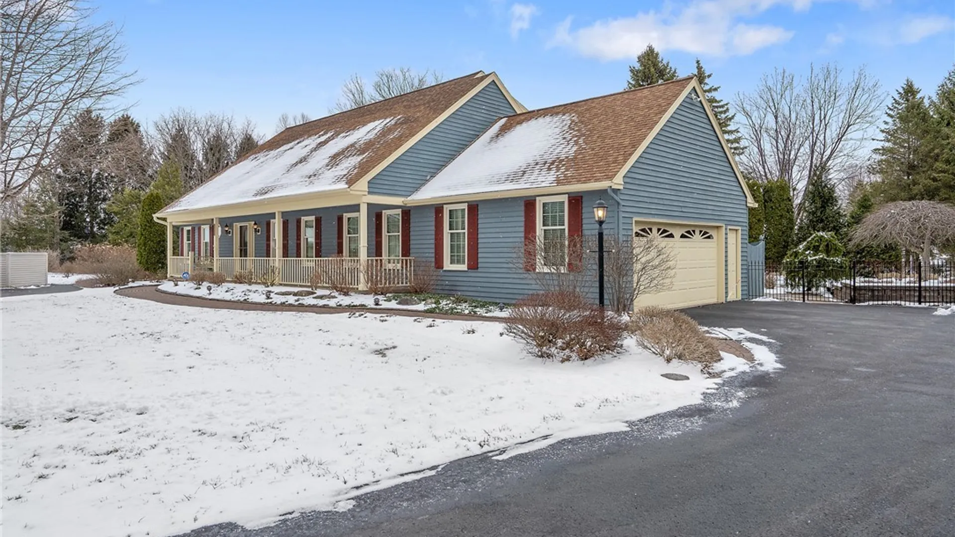 Property at 4819 Hepplewhite Drive, Manlius, NY 13104 2