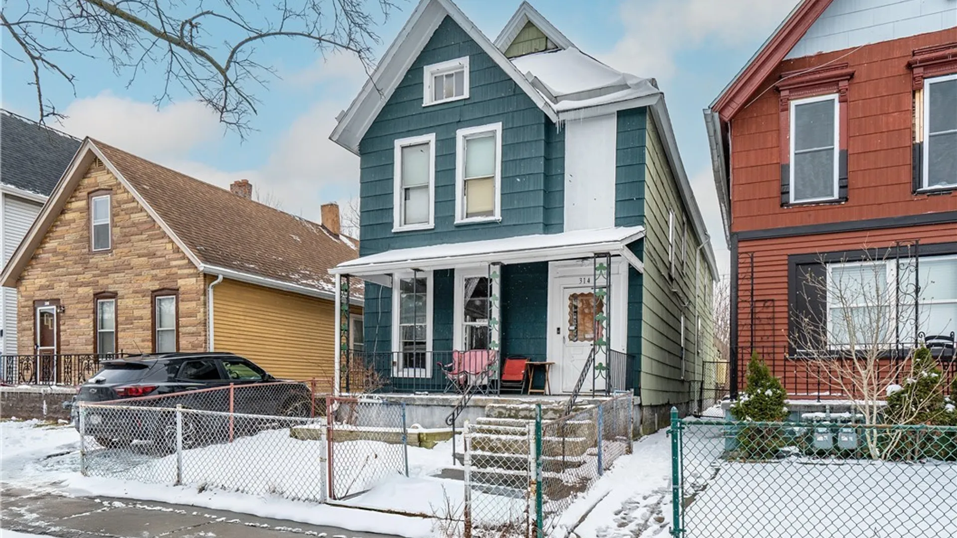 Property at 314 14th Street, Buffalo, NY 14213 2