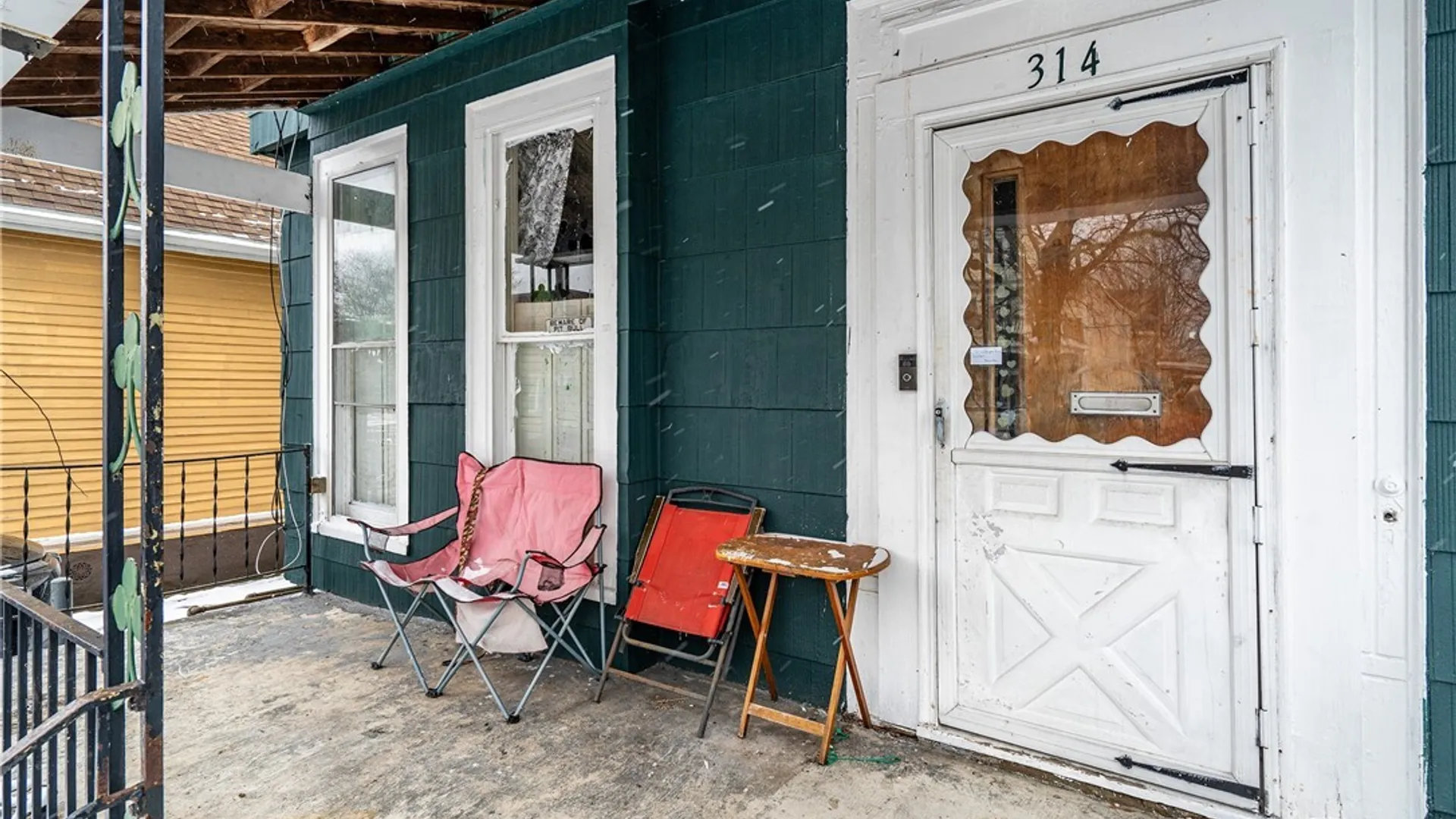 Property at 314 14th Street, Buffalo, NY 14213 4