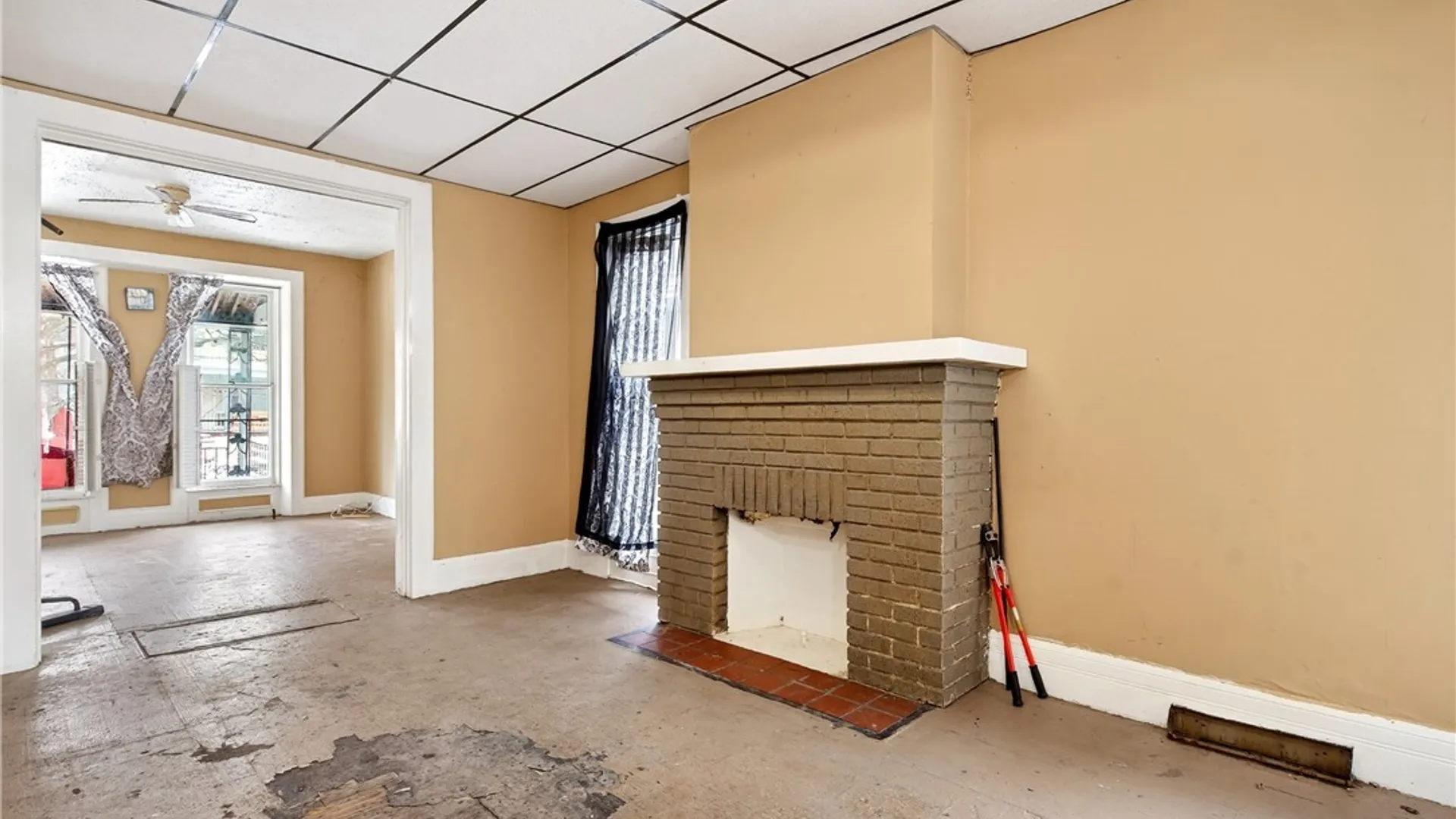 Property at 314 14th Street, Buffalo, NY 14213 6