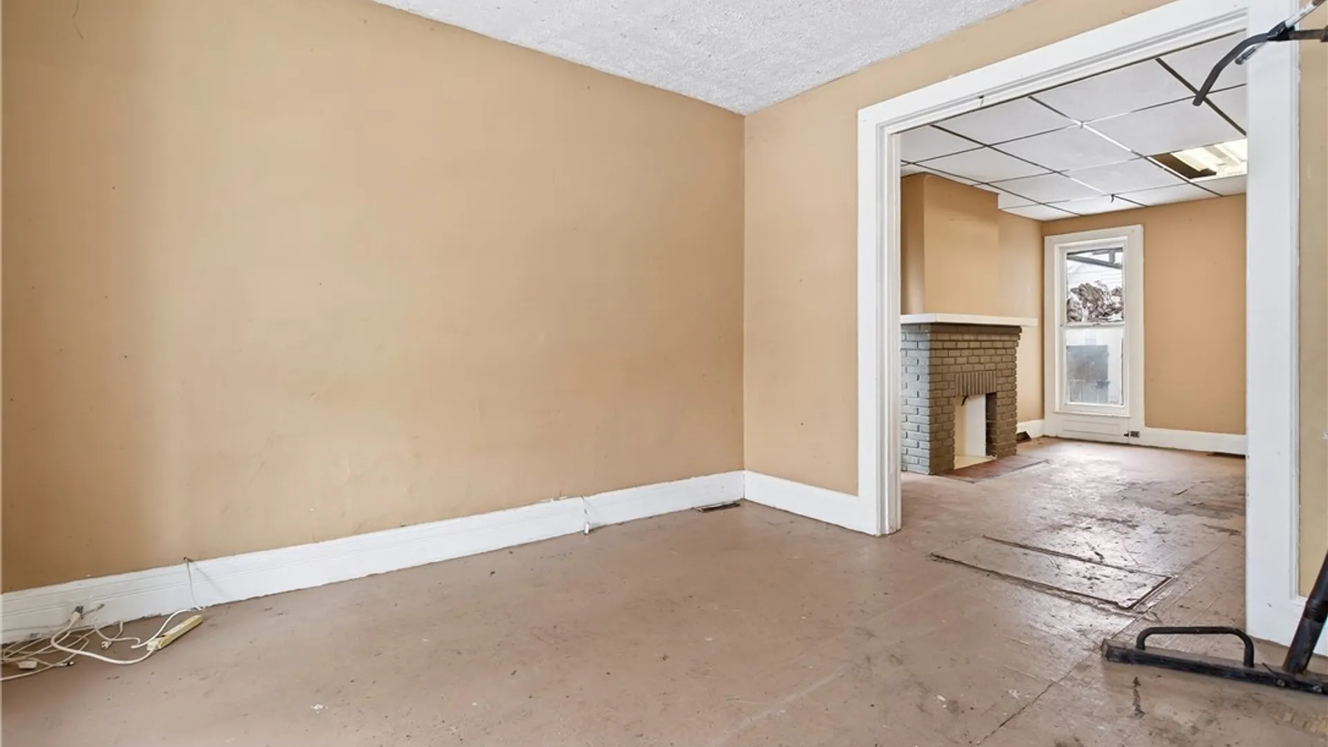 Property at 314 14th Street, Buffalo, NY 14213 8