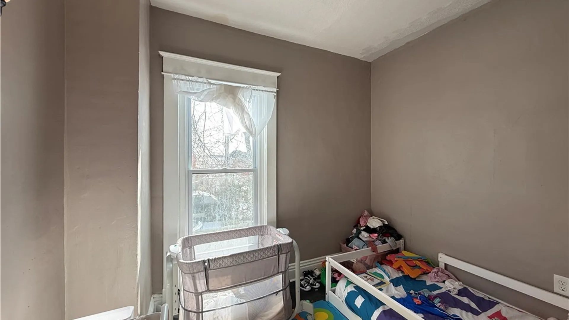 Property at 121 Riverside Avenue, Buffalo, NY 14207 11