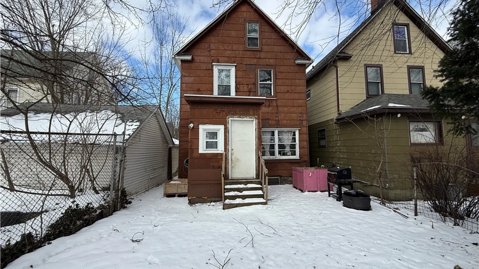 Property at 121 Riverside Avenue, Buffalo, NY 14207 17