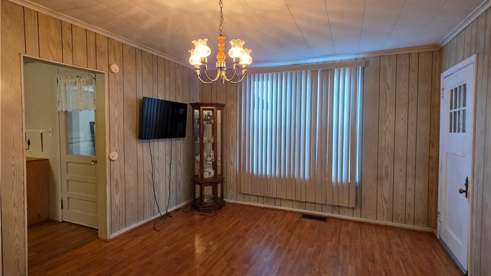 Property at 1124 Hammond Avenue, Utica, NY 13501 10