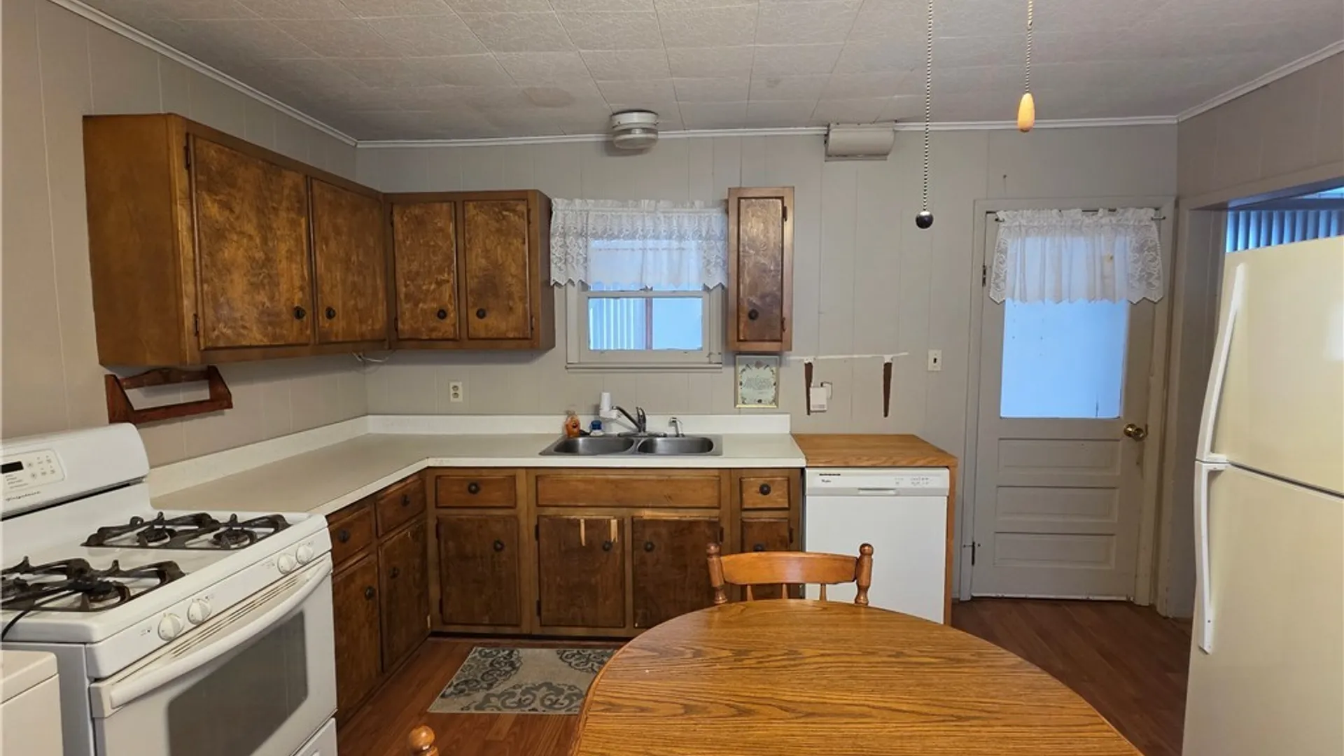 Property at 1124 Hammond Avenue, Utica, NY 13501 17