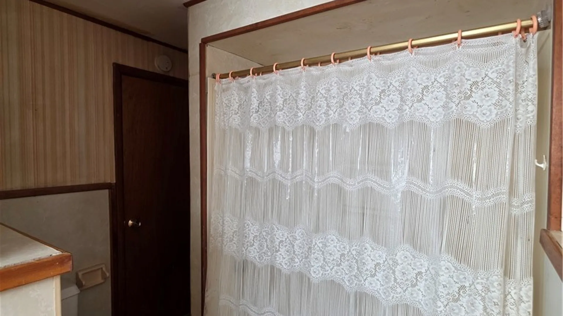 Property at 1124 Hammond Avenue, Utica, NY 13501 34