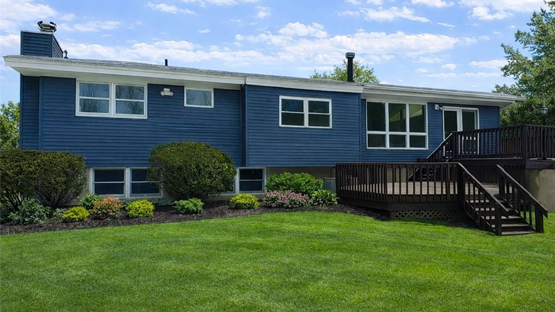 Property at 584 Stoneleigh Road, Oneida, NY 13421 14