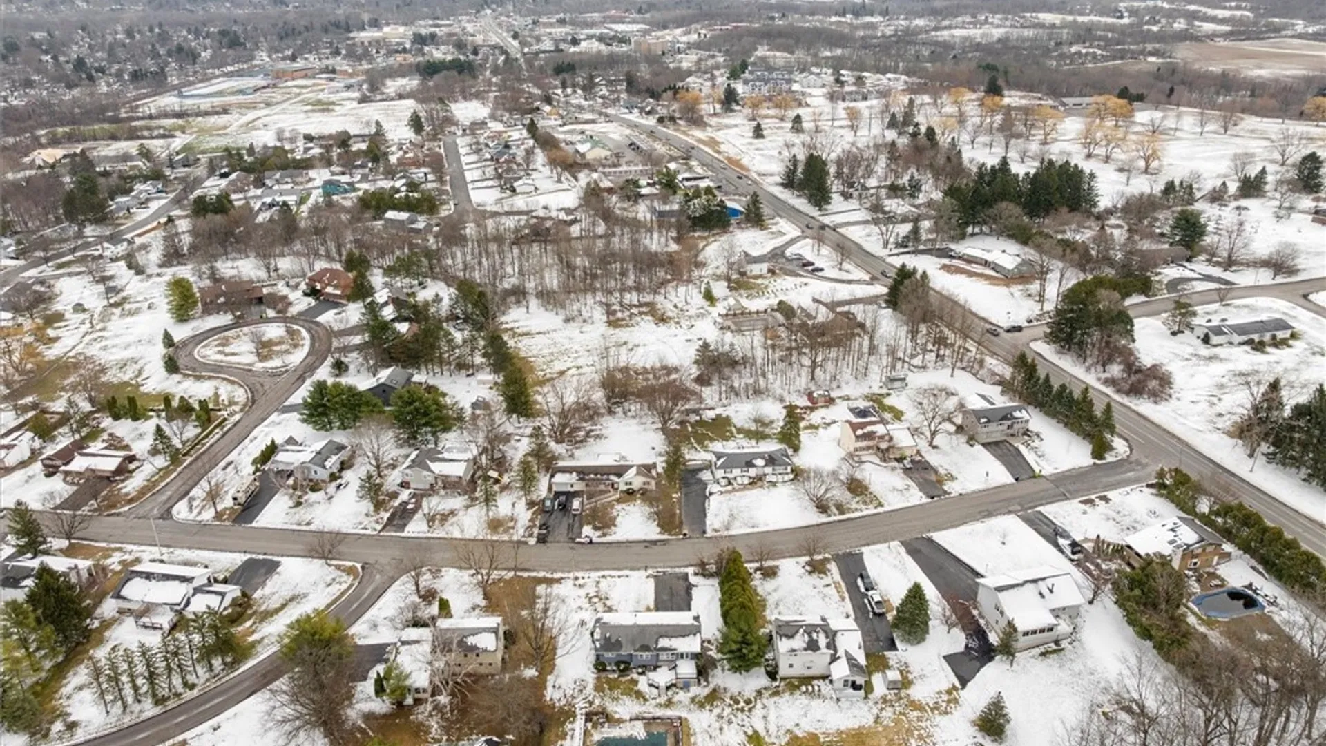 Property at 584 Stoneleigh Road, Oneida, NY 13421 9