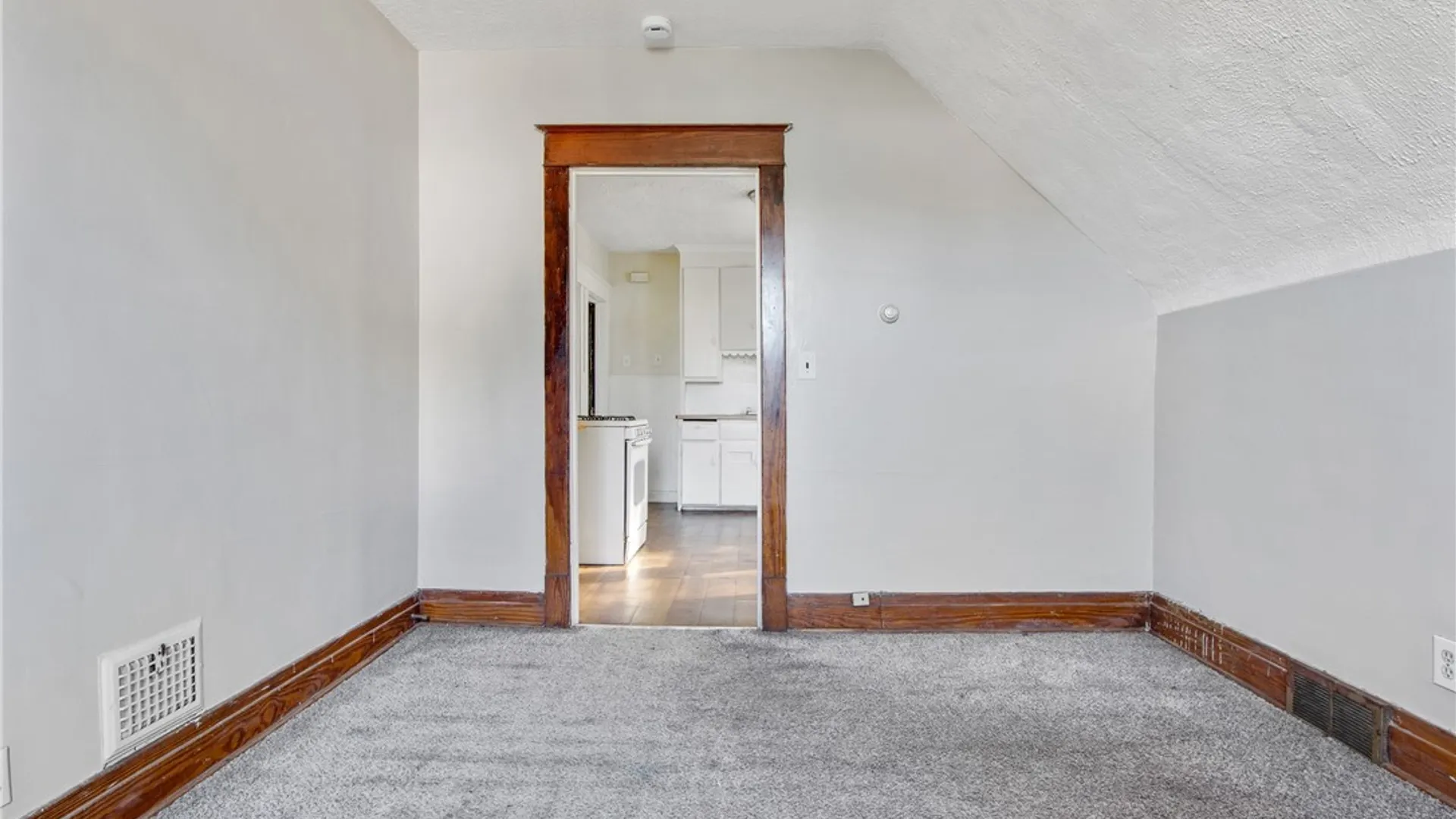 Property at 129 Roma Avenue, Buffalo, NY 14215 21
